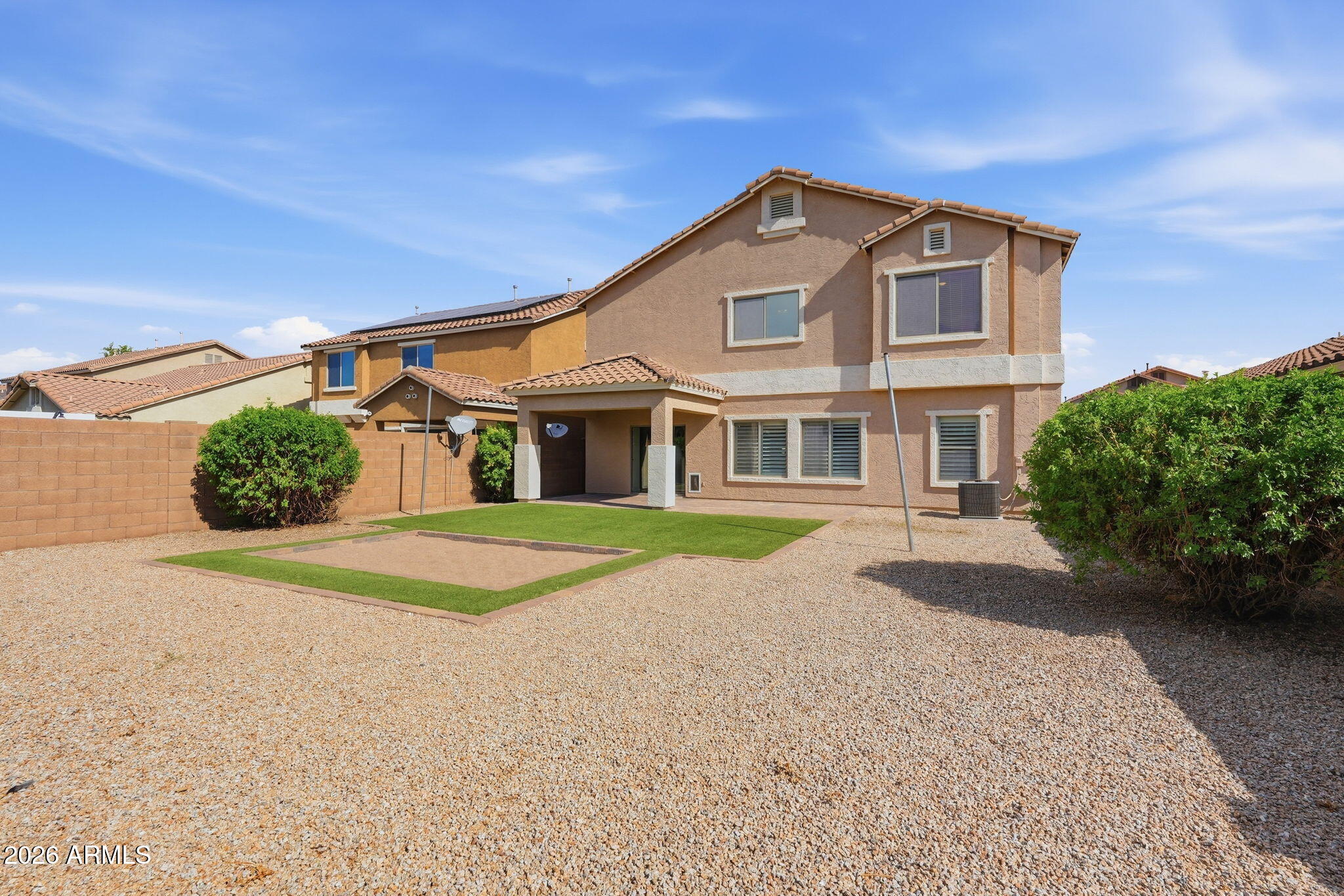 22343 E CALLE DE FLORES