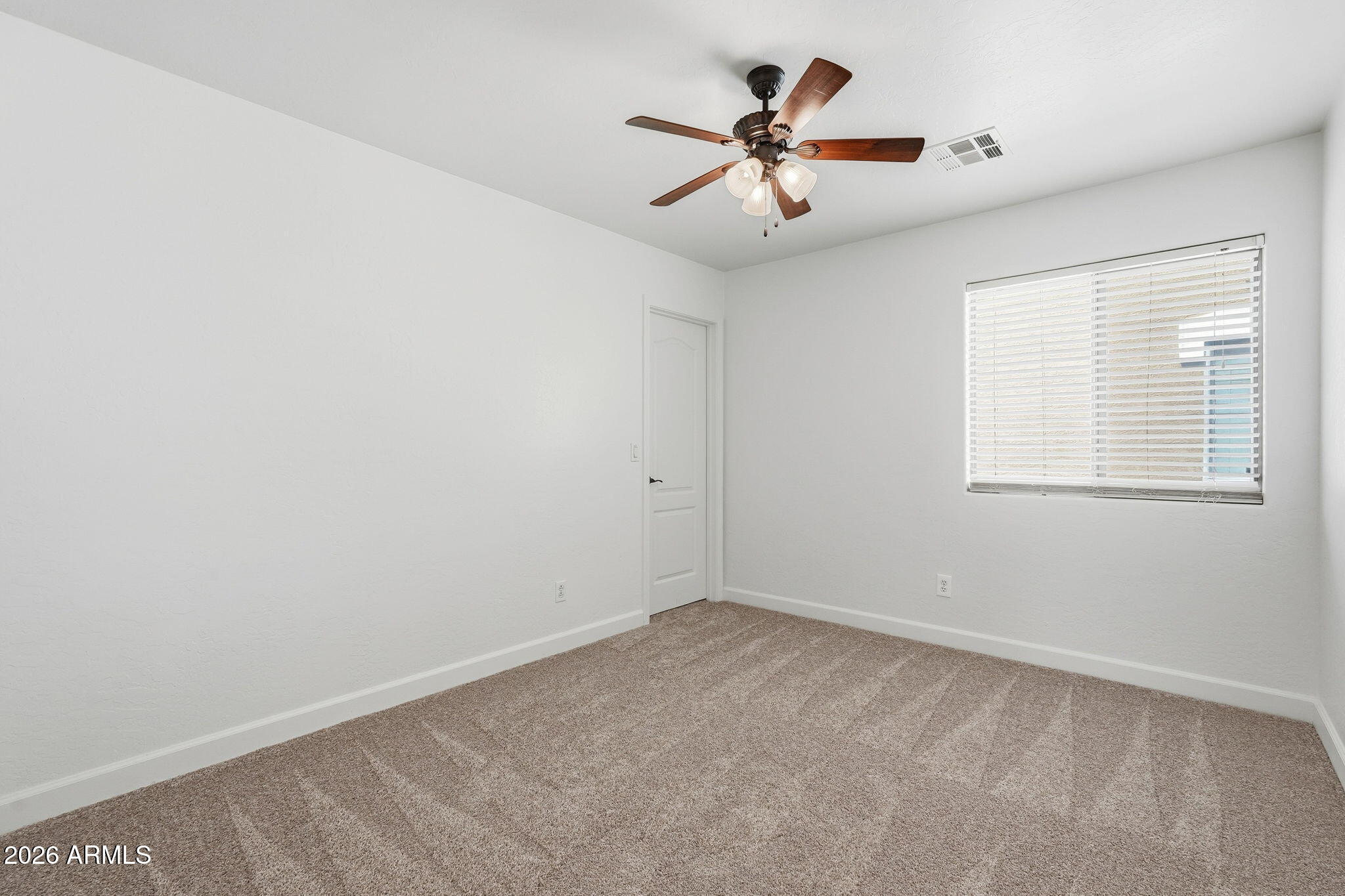 22343 E CALLE DE FLORES