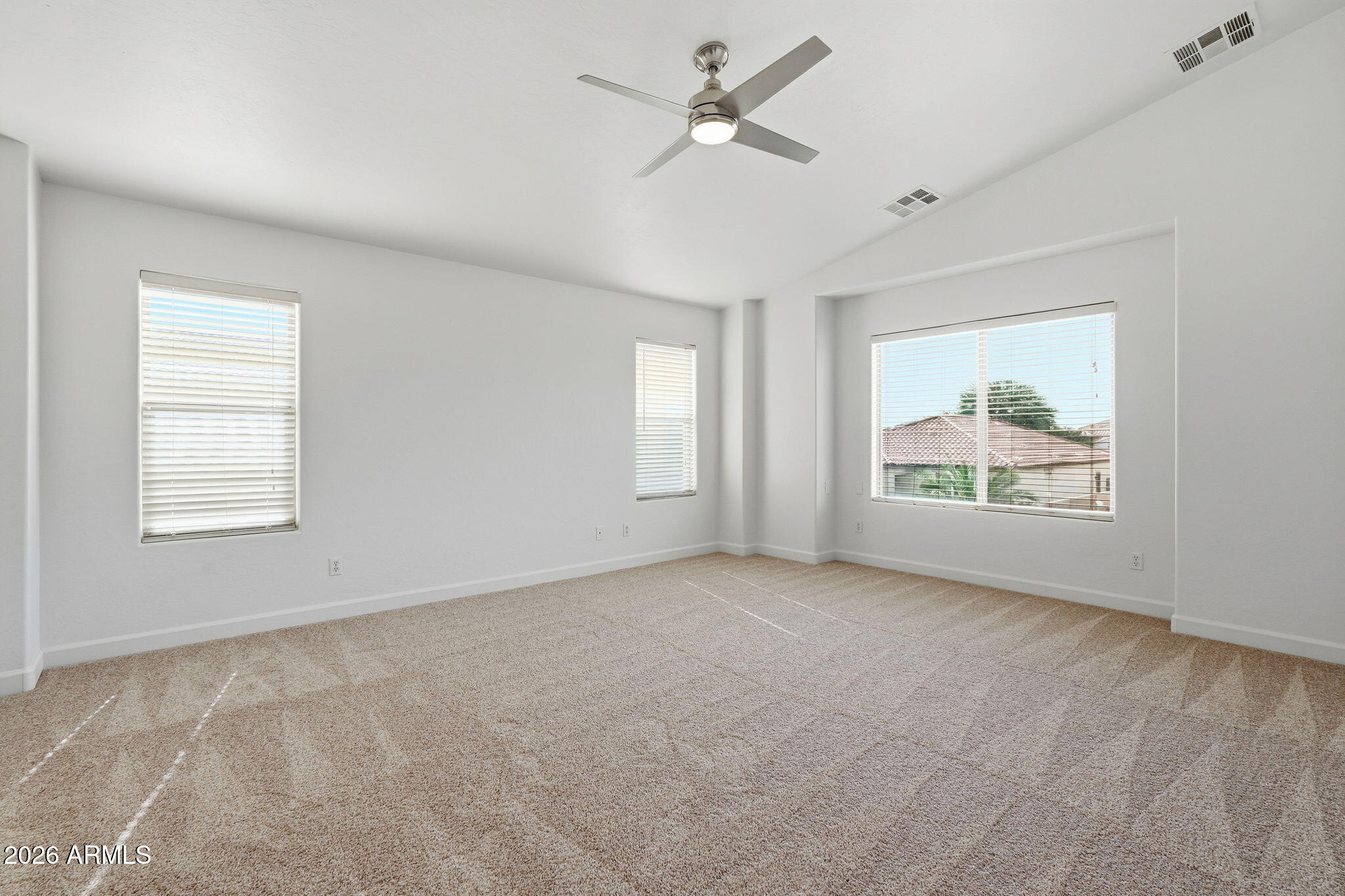 22343 E CALLE DE FLORES