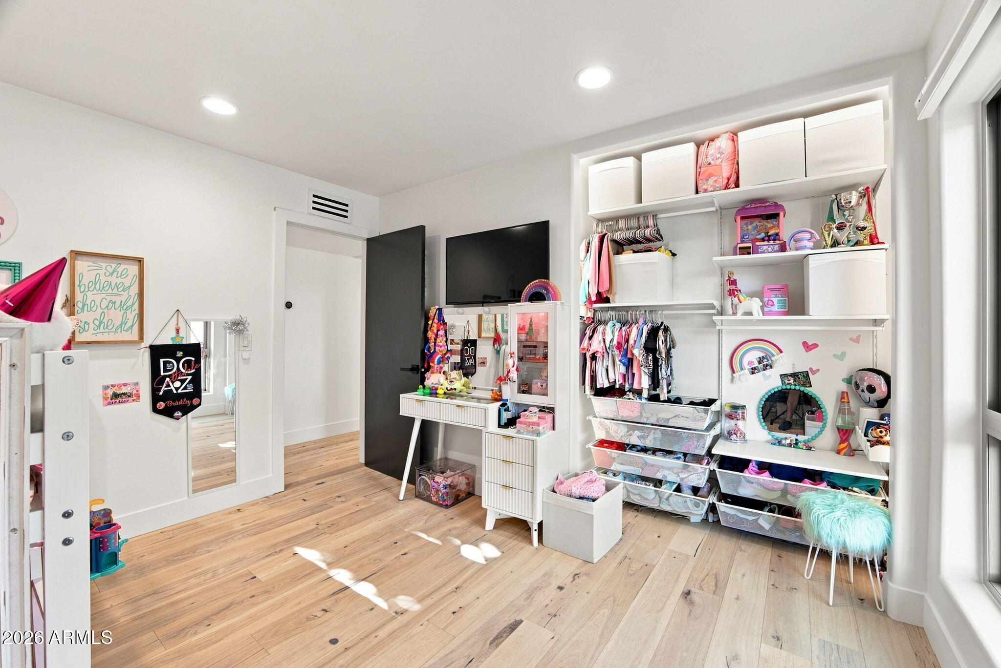 9827 N 65TH Place