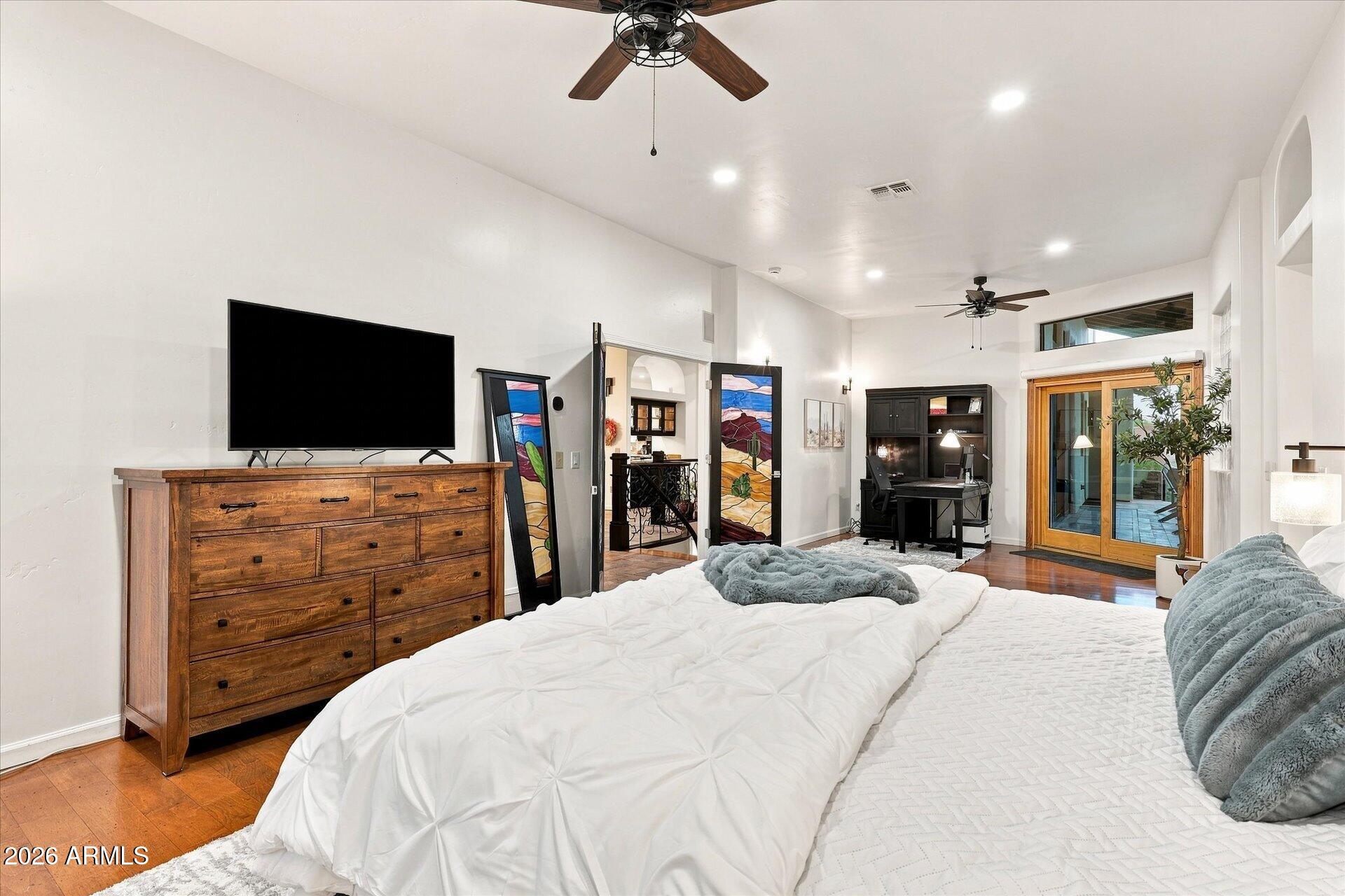 7260 E EAGLE CREST Drive 37