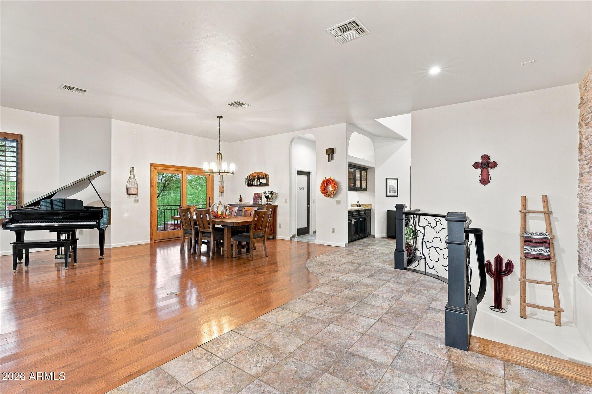 7260 E EAGLE CREST Drive 37
