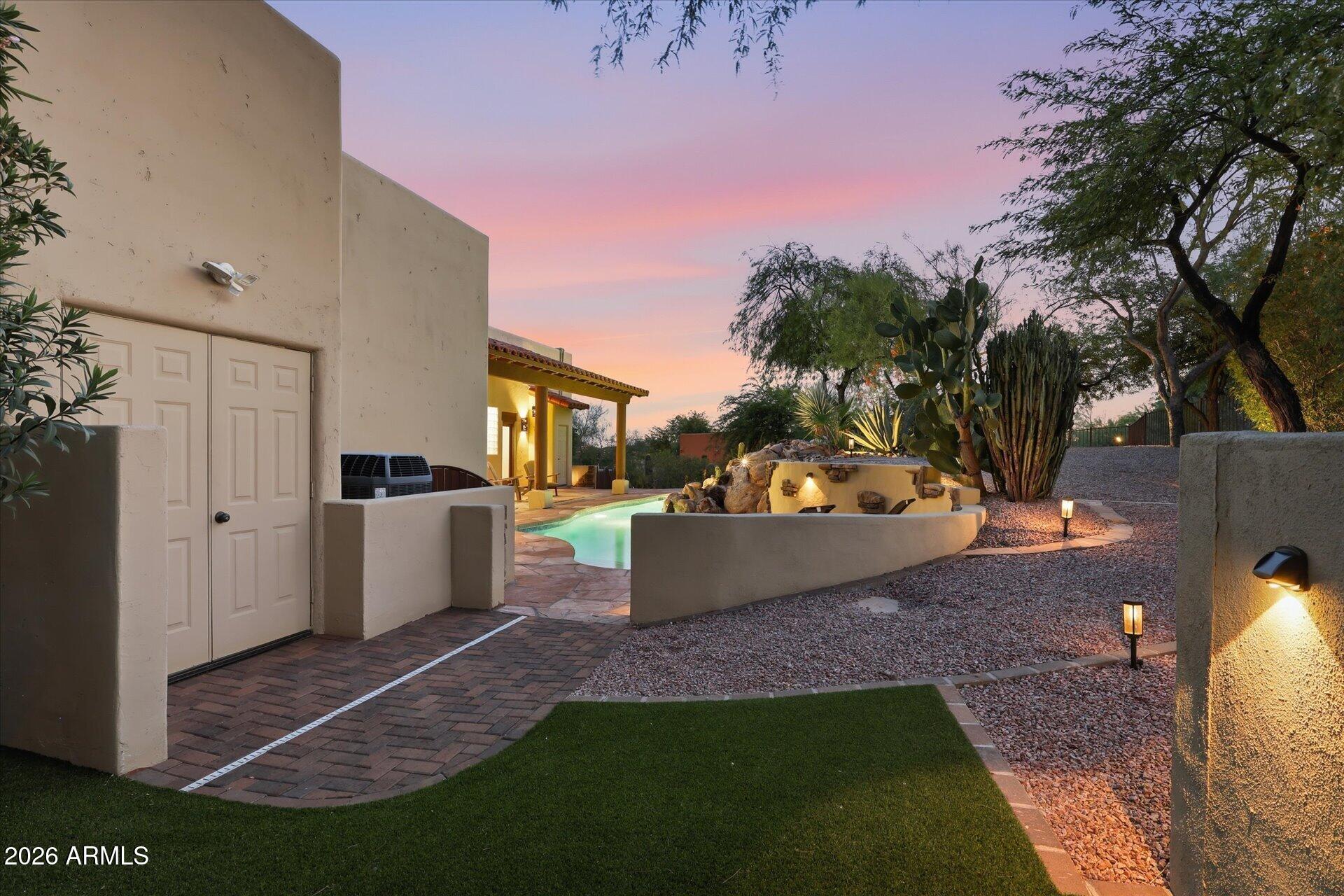 7260 E EAGLE CREST Drive 37