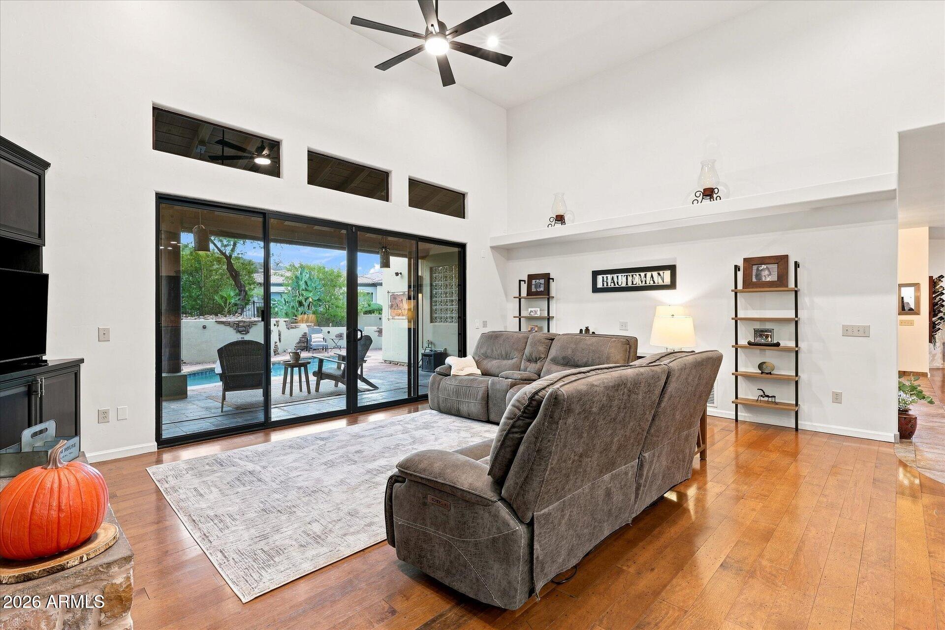 7260 E EAGLE CREST Drive 37