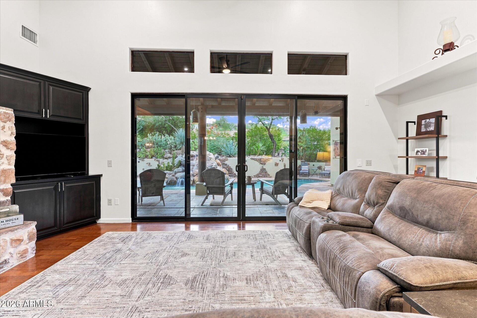 7260 E EAGLE CREST Drive 37