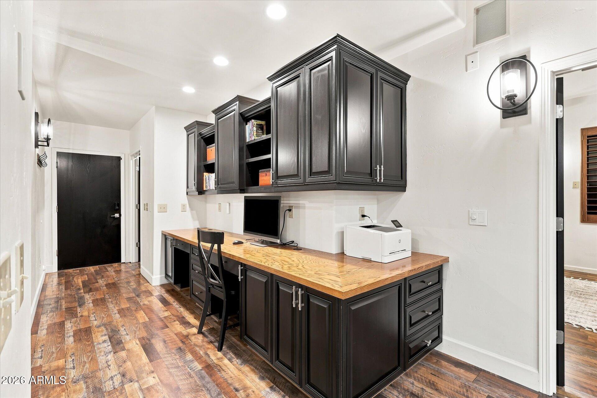 7260 E EAGLE CREST Drive 37