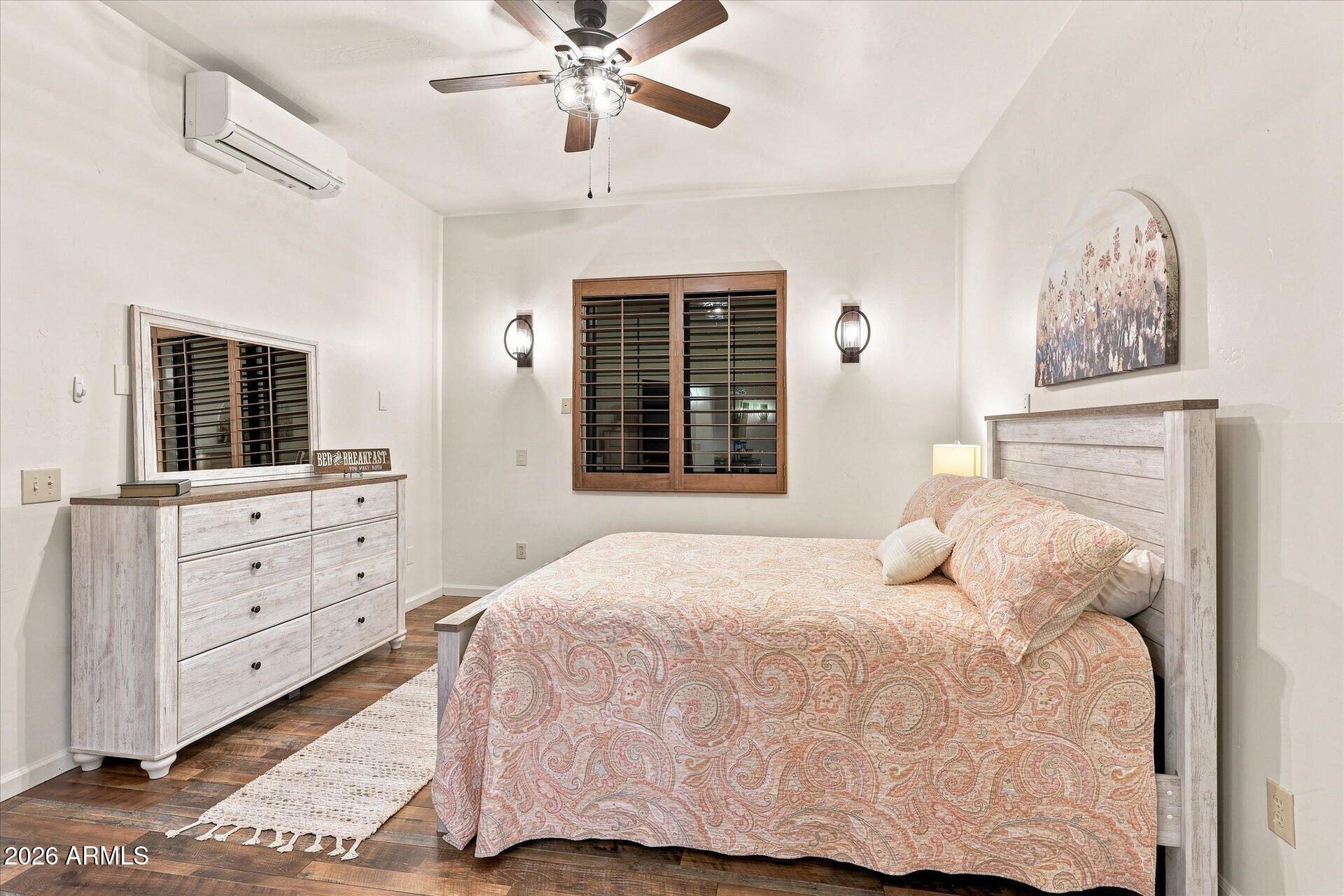 7260 E EAGLE CREST Drive 37