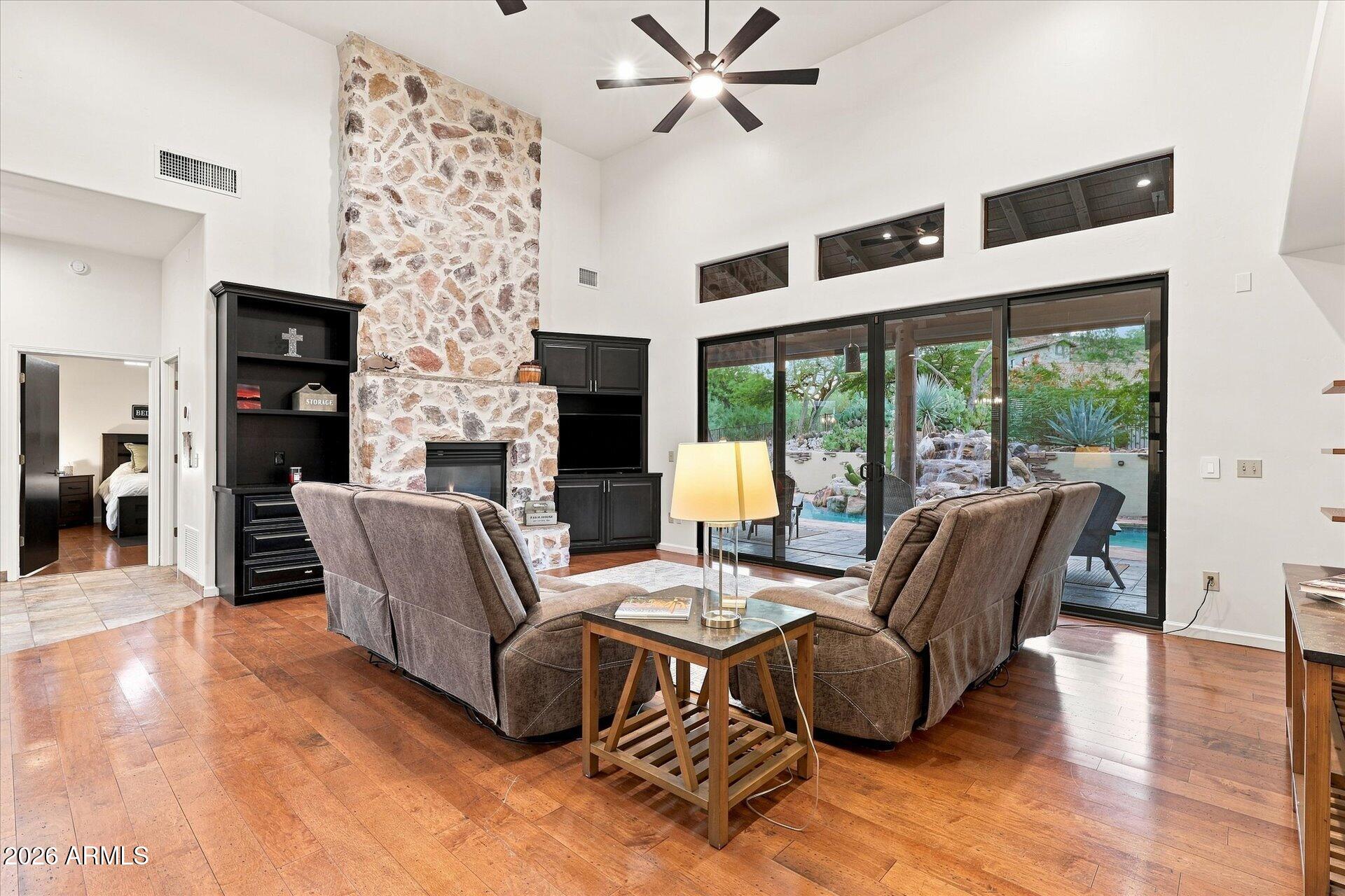 7260 E EAGLE CREST Drive 37