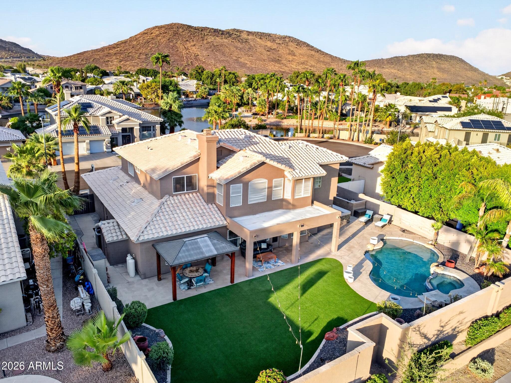 6261 W LOUISE Drive