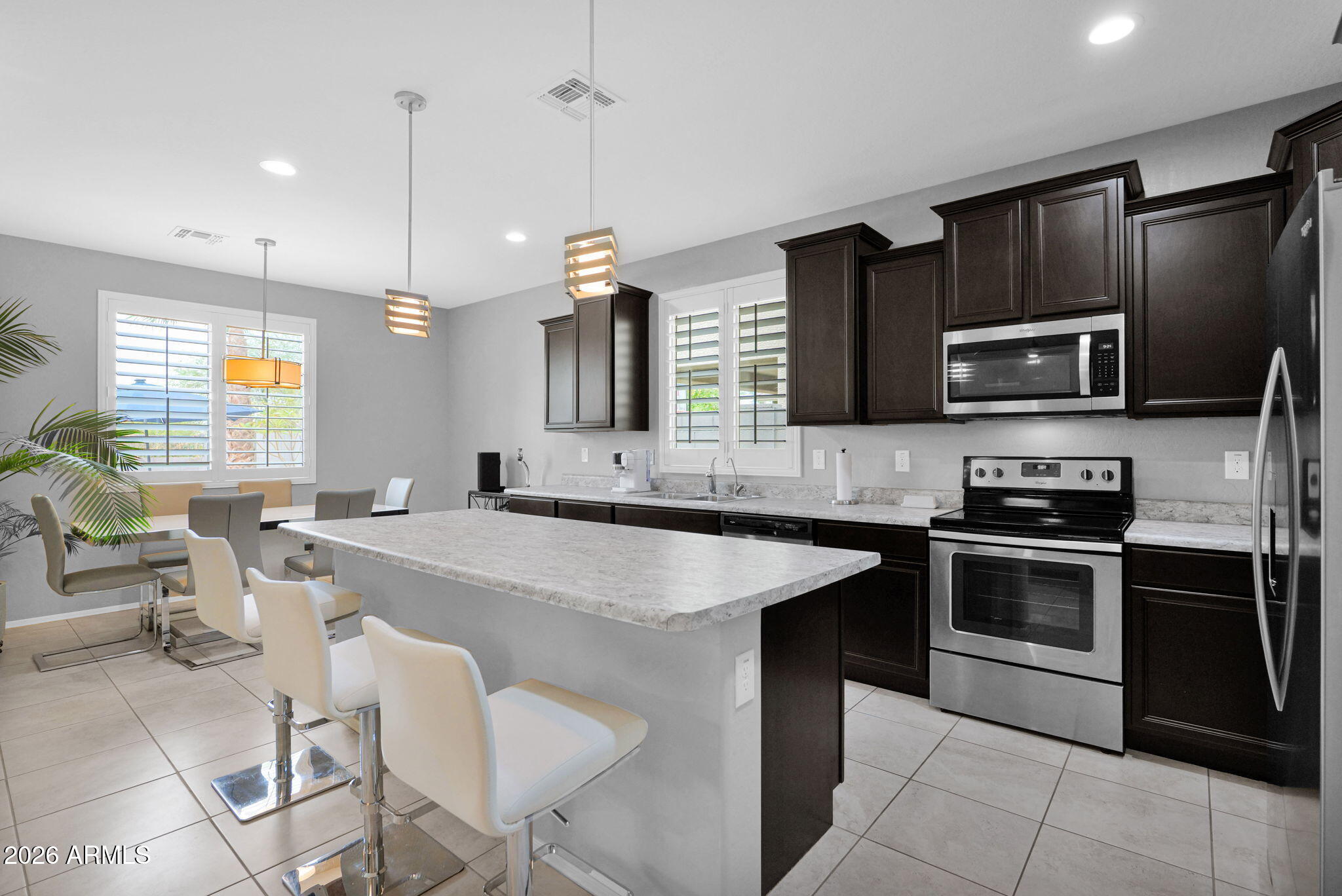 10219 W LAWRENCE Lane