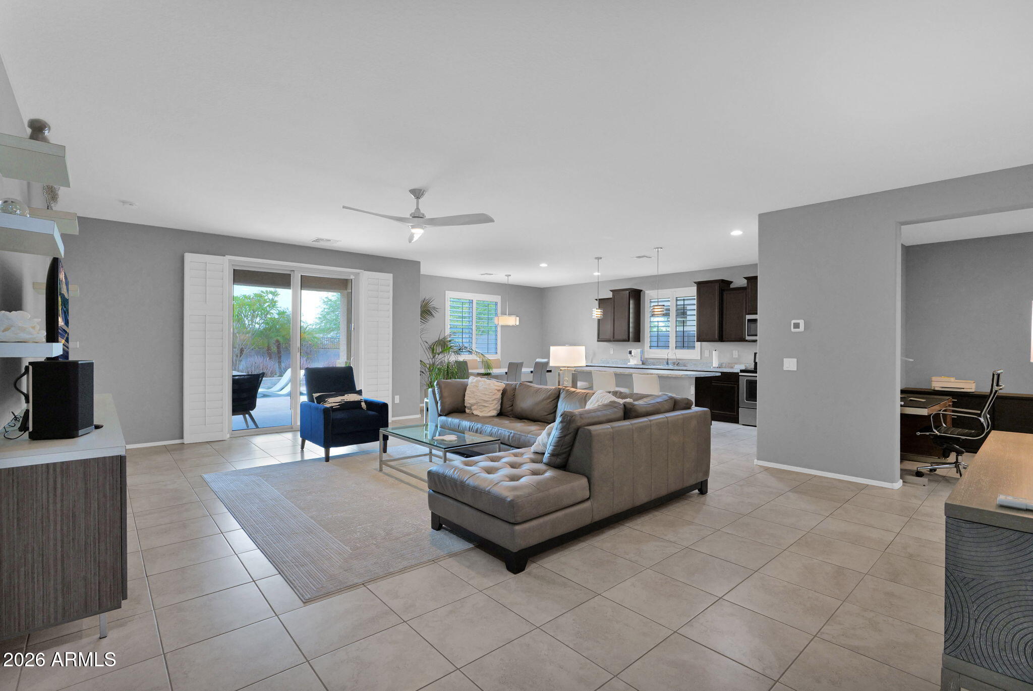 10219 W LAWRENCE Lane