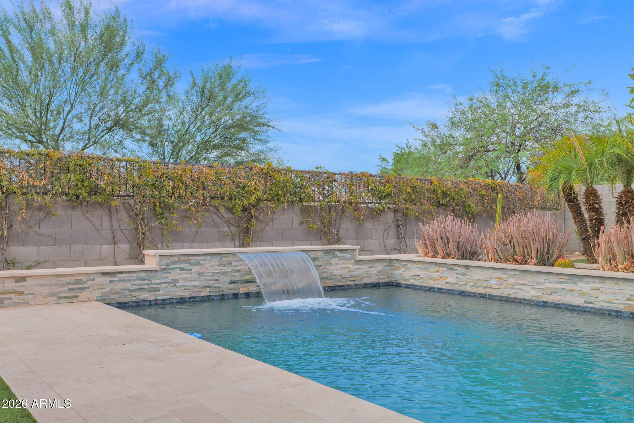 10219 W LAWRENCE Lane