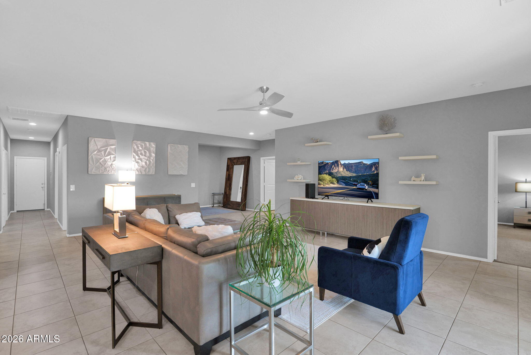 10219 W LAWRENCE Lane