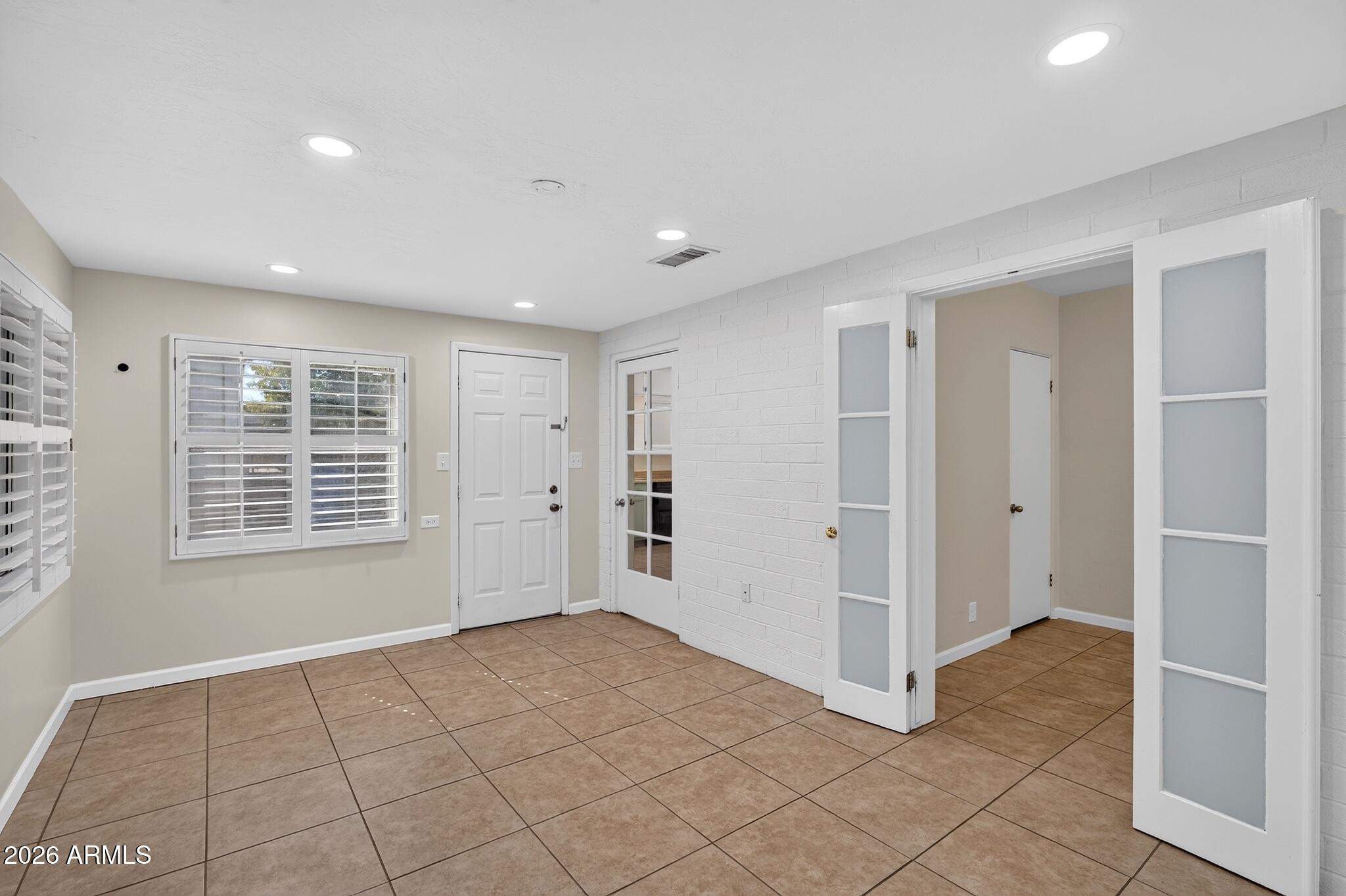 1007 E CITRUS Way