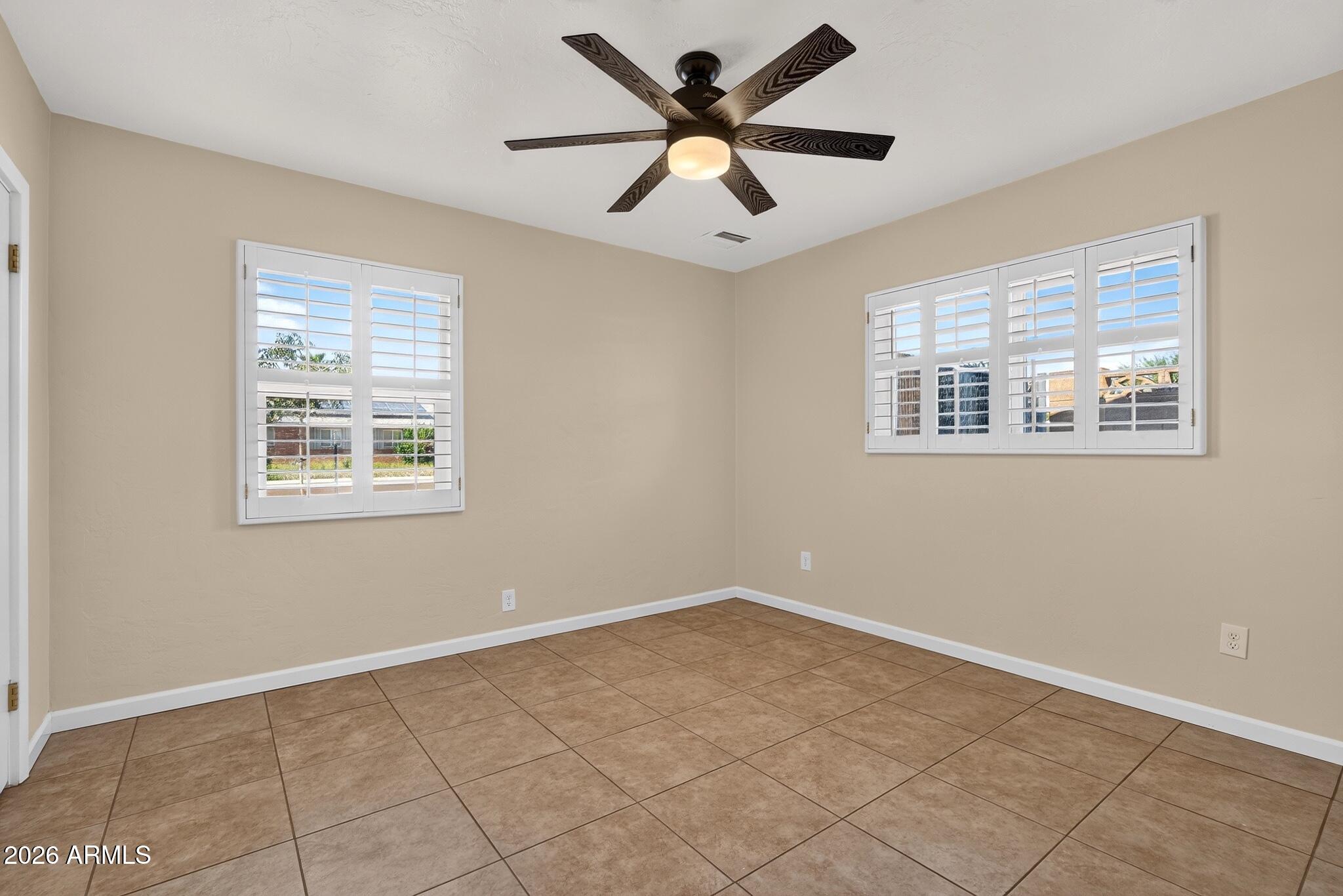 1007 E CITRUS Way