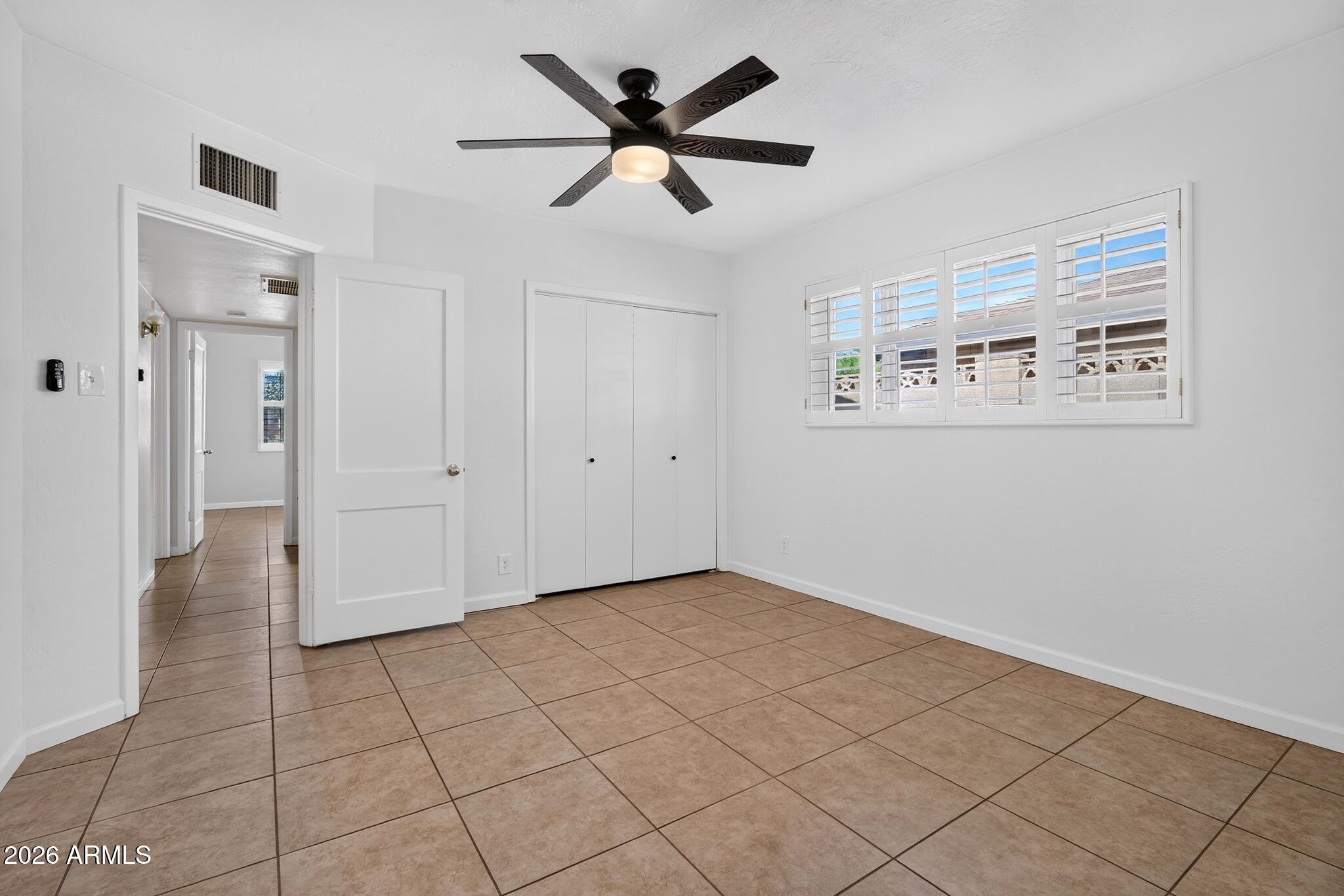 1007 E CITRUS Way