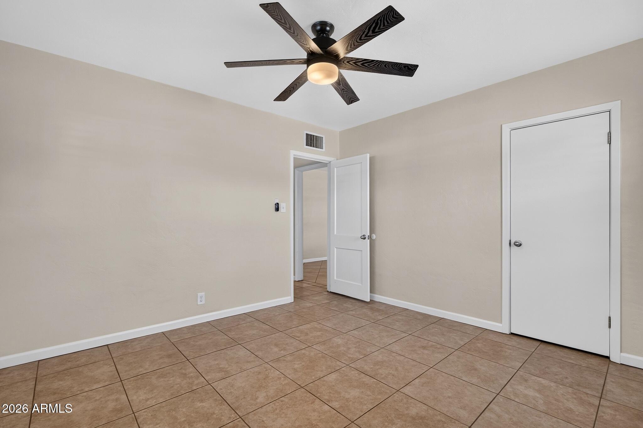 1007 E CITRUS Way