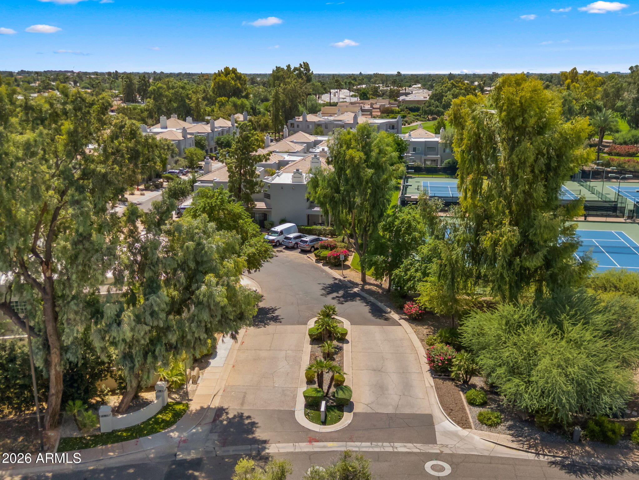 7710 E GAINEY RANCH Road 211