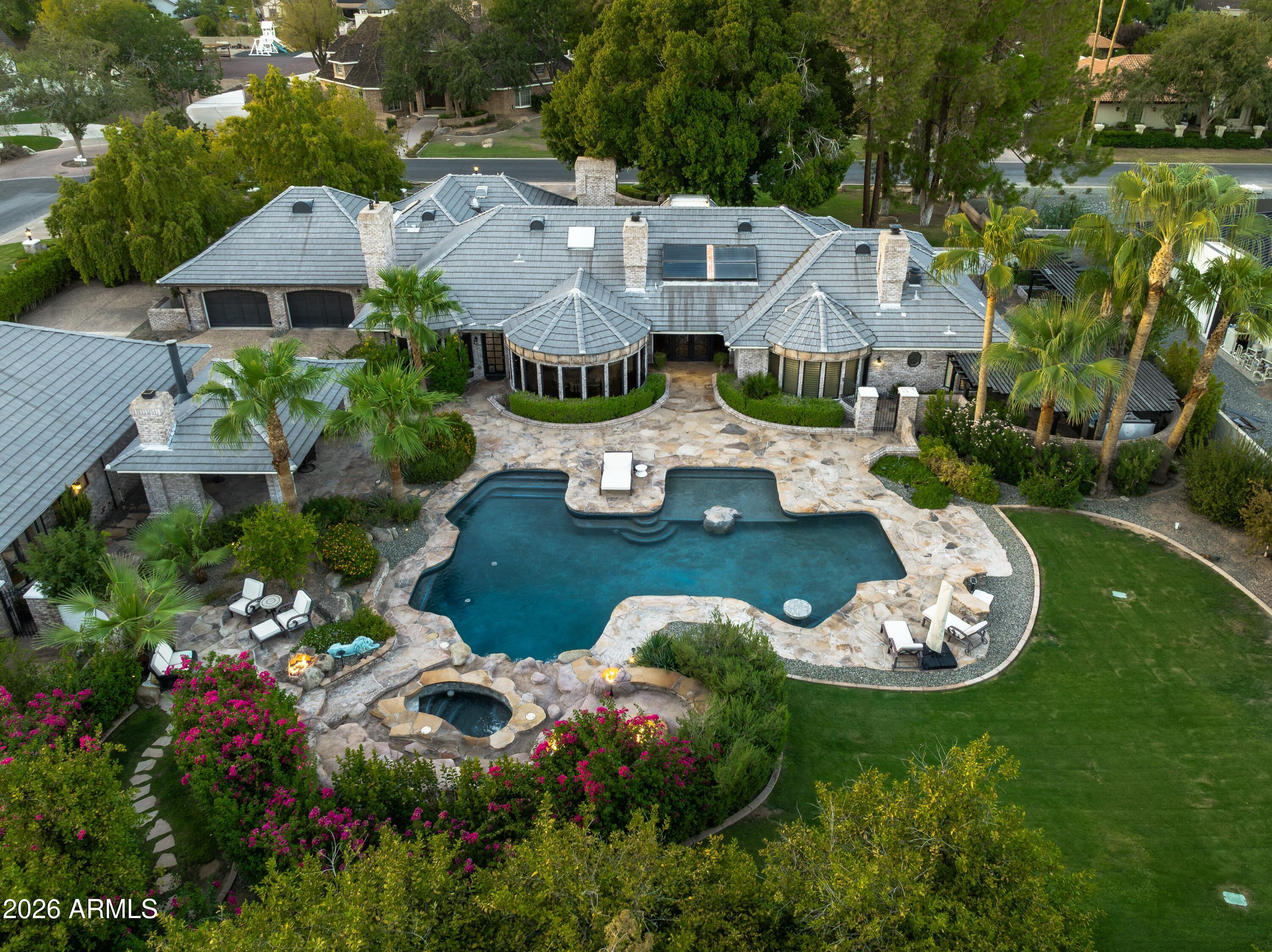 641 E SAN PEDRO Avenue