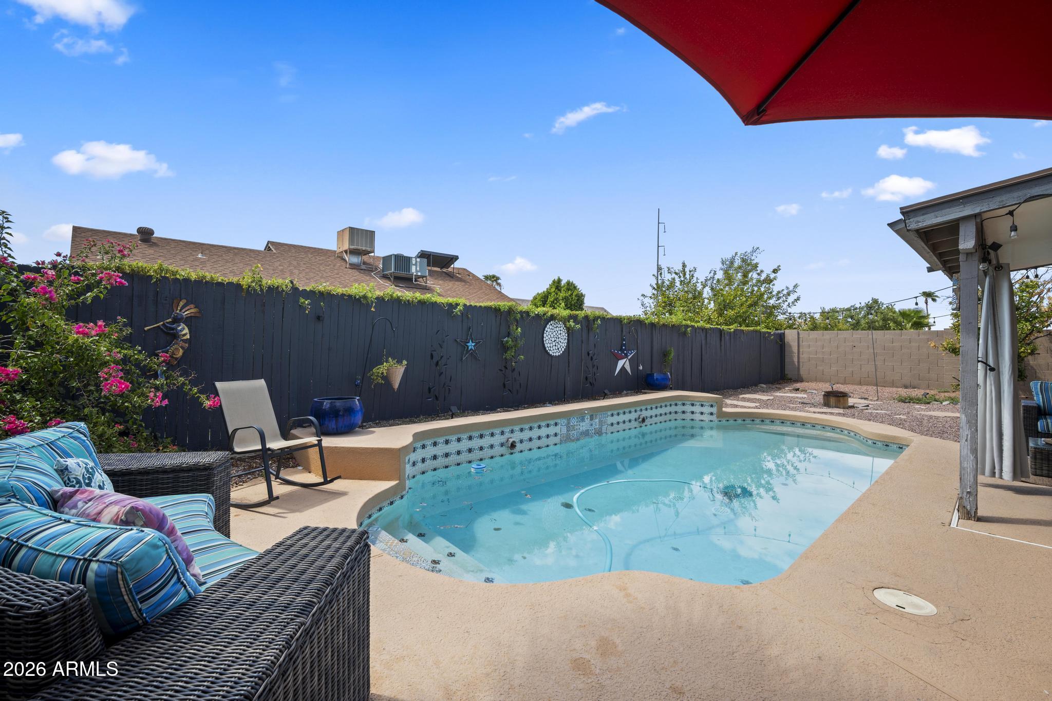 1225 E KRISTAL Way