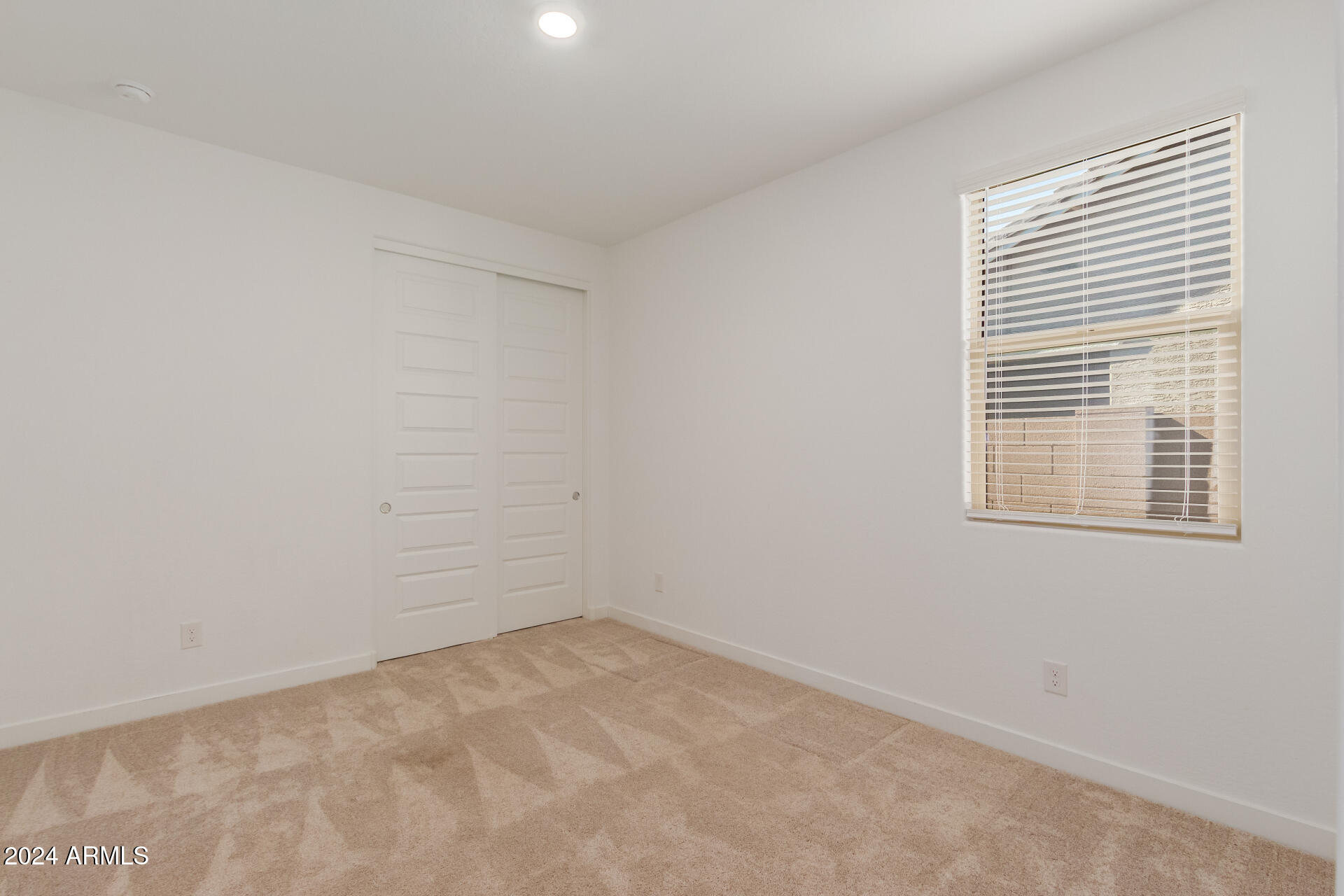 8911 W SOLANO Drive