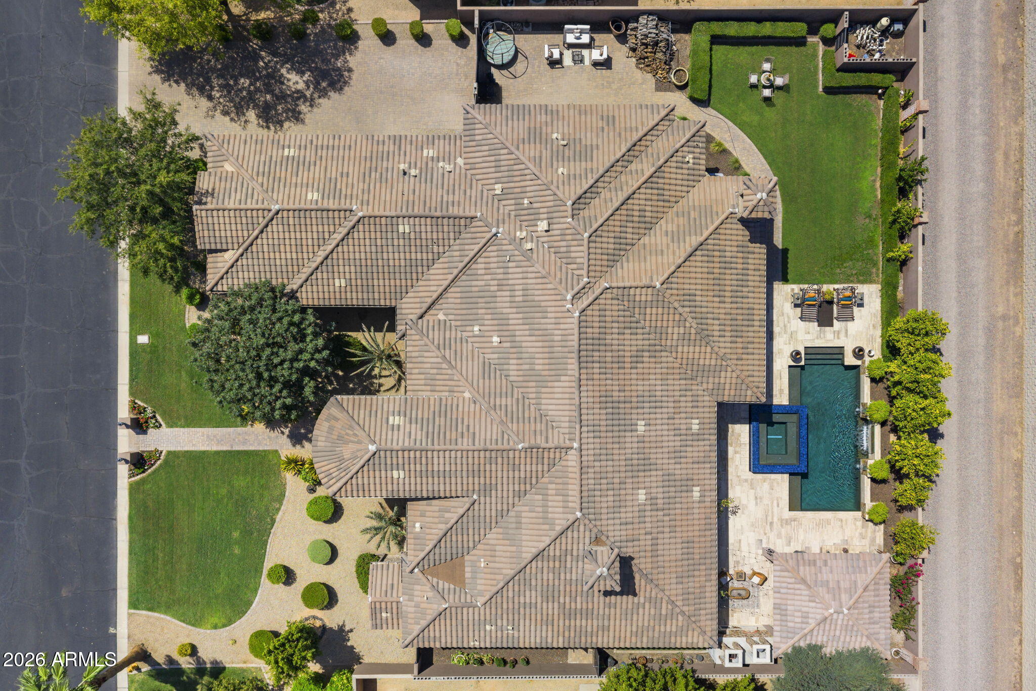 6032 W Victoria Place