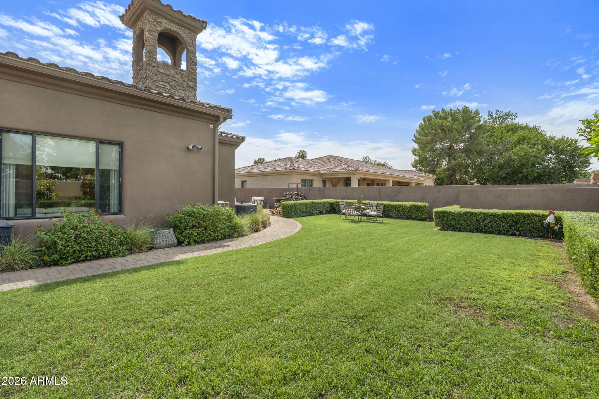 6032 W Victoria Place