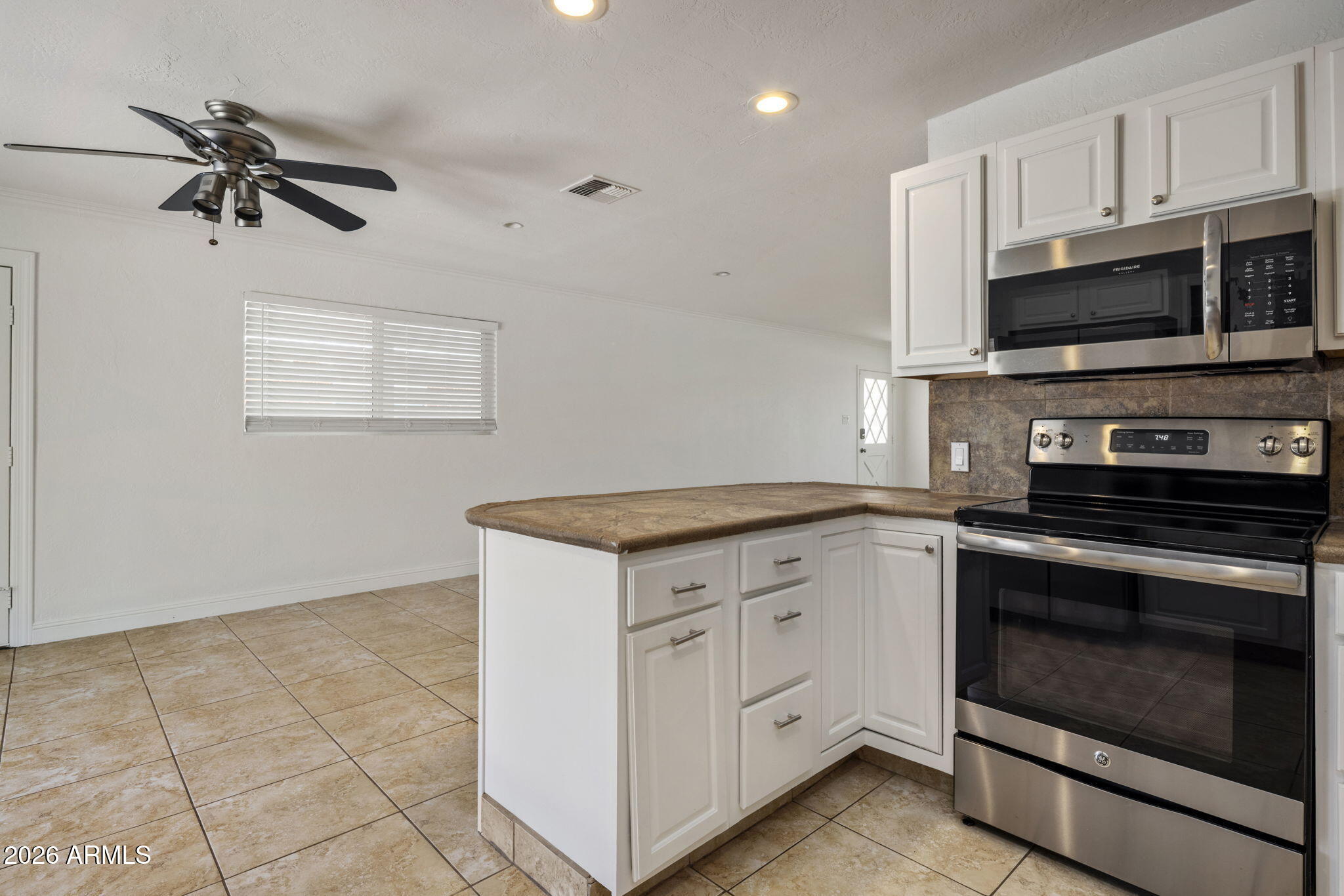 8307 E MONTEROSA Street
