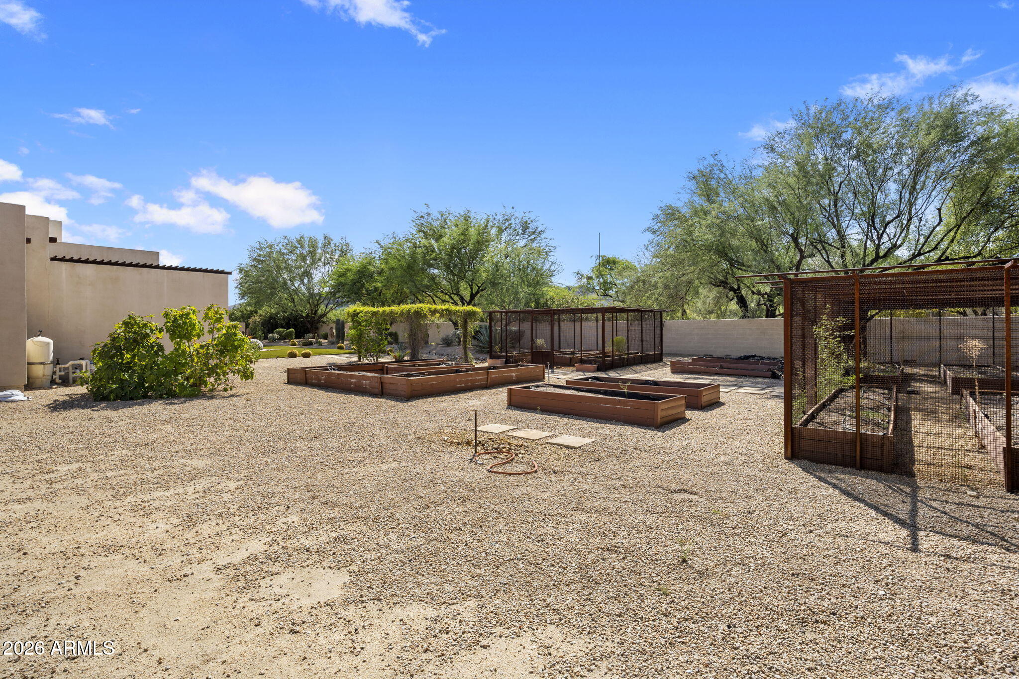 7702 N MOCKINGBIRD Lane