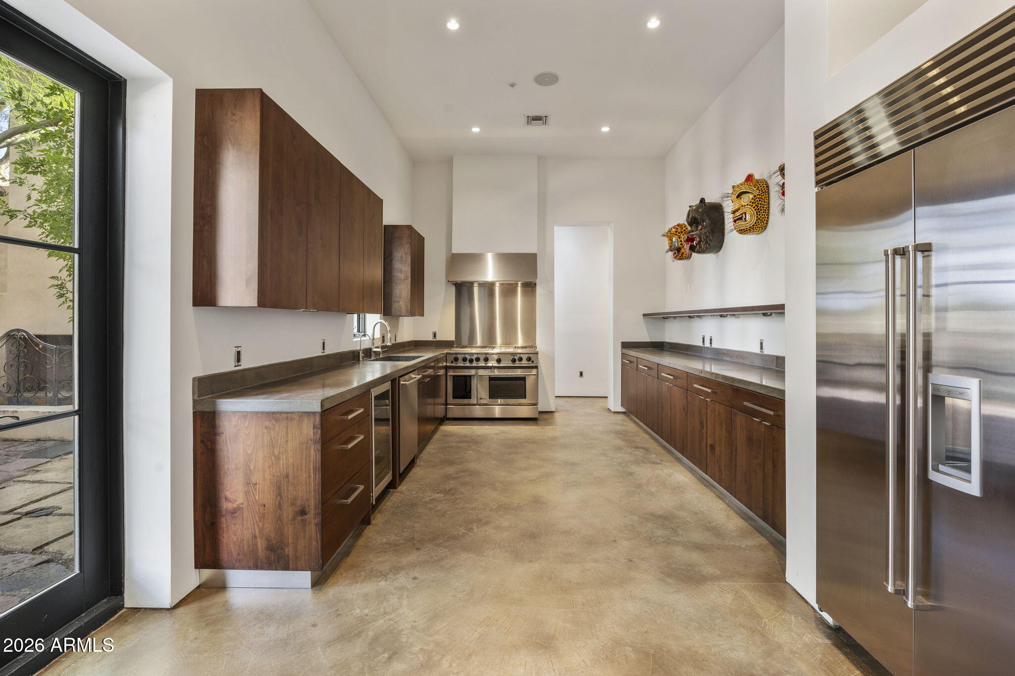 7702 N MOCKINGBIRD Lane