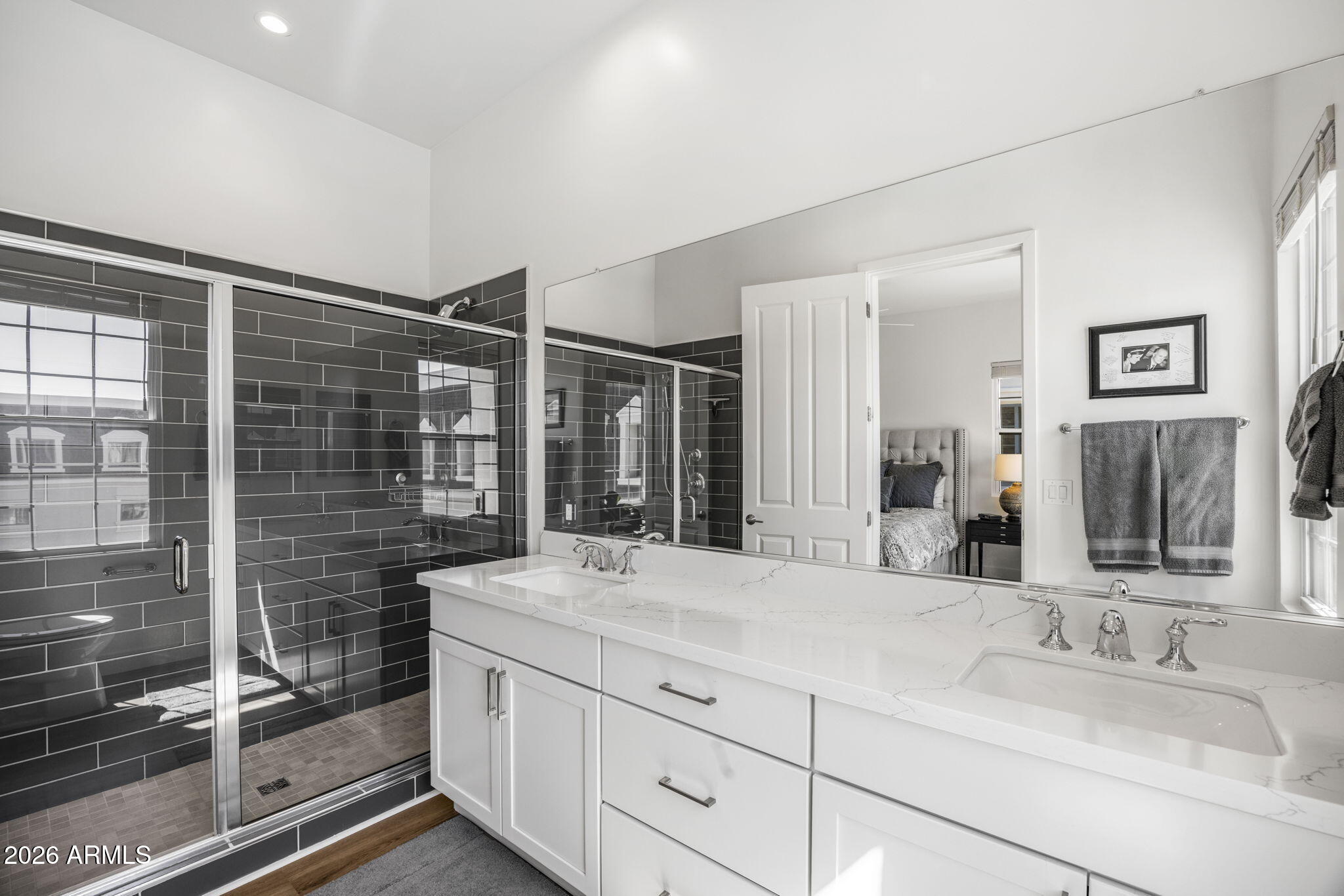 4438 N 27TH Street 18