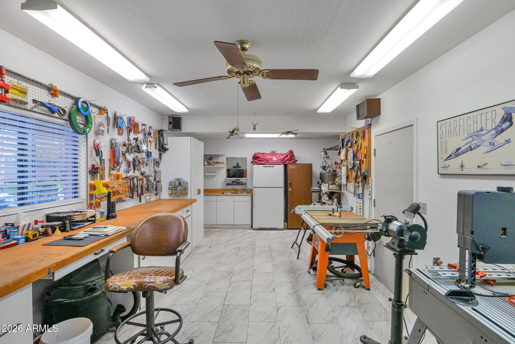 10411 N 23RD Place