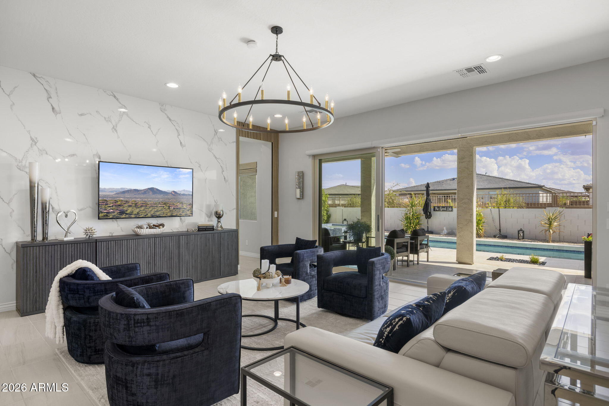 1237 W CHERRYWOOD Drive