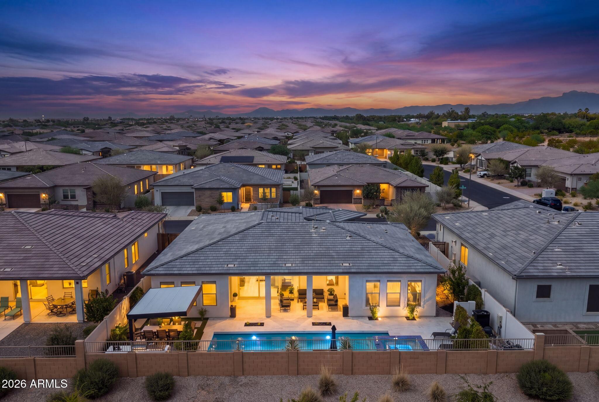 1237 W CHERRYWOOD Drive