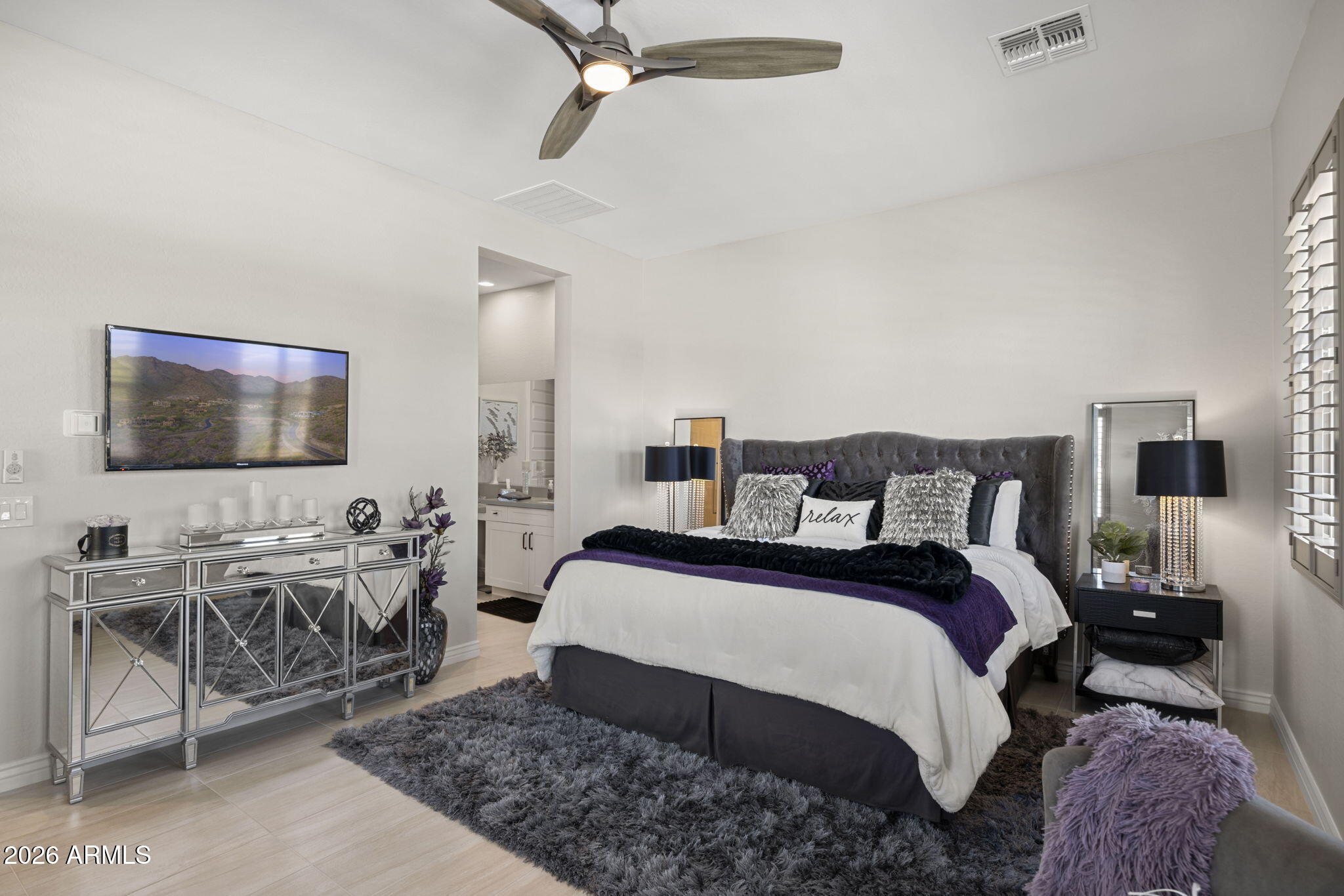 1237 W CHERRYWOOD Drive