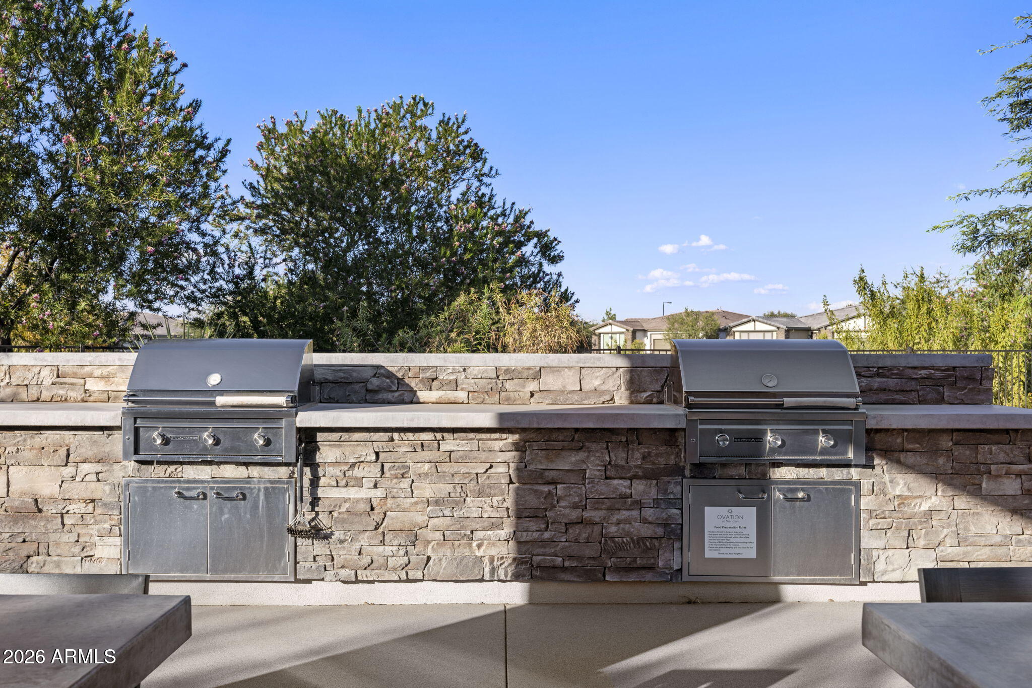 1237 W CHERRYWOOD Drive