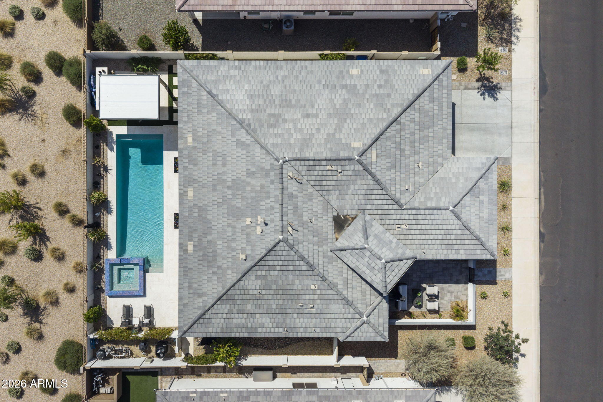 1237 W CHERRYWOOD Drive