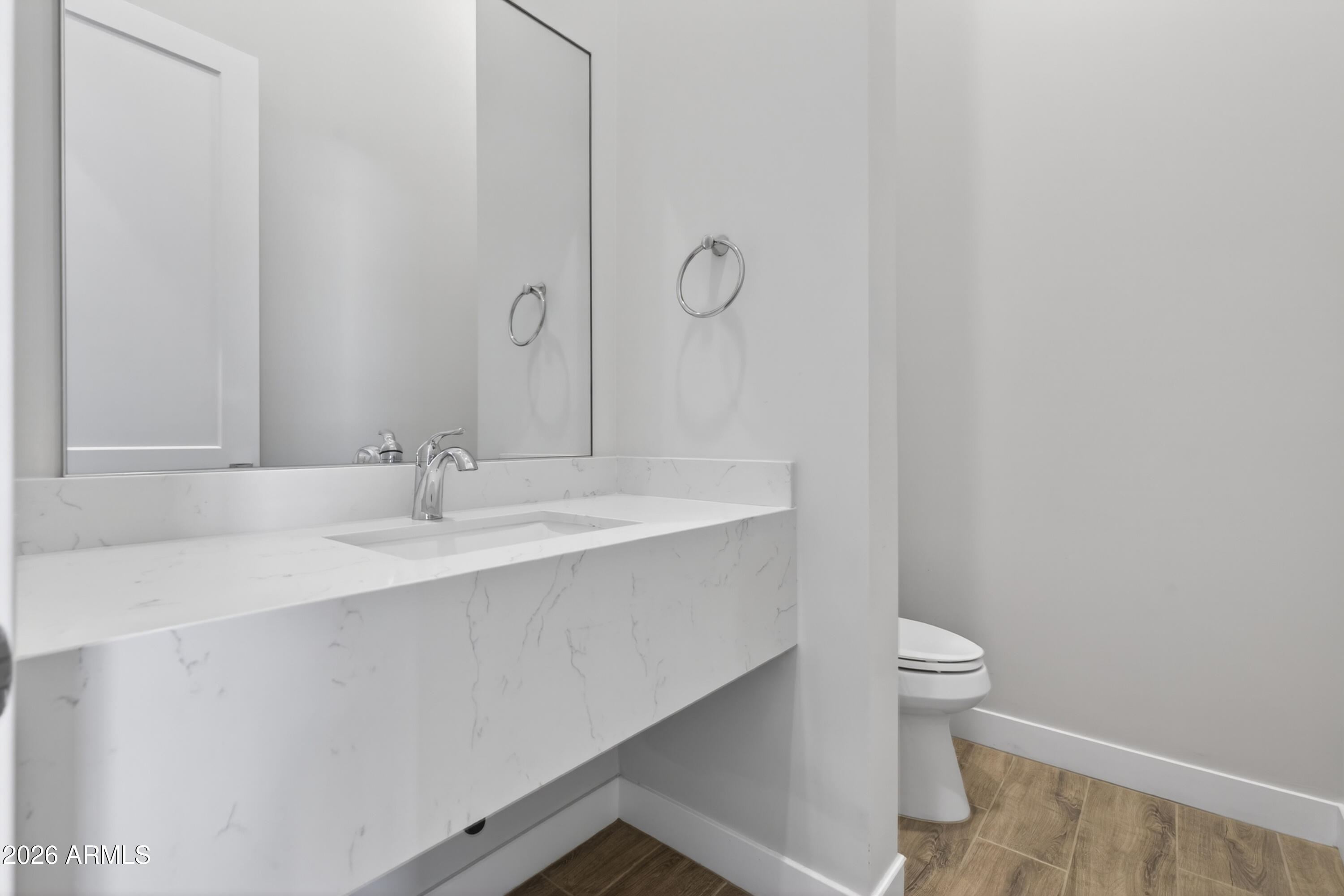 2120 W TANYA Trail