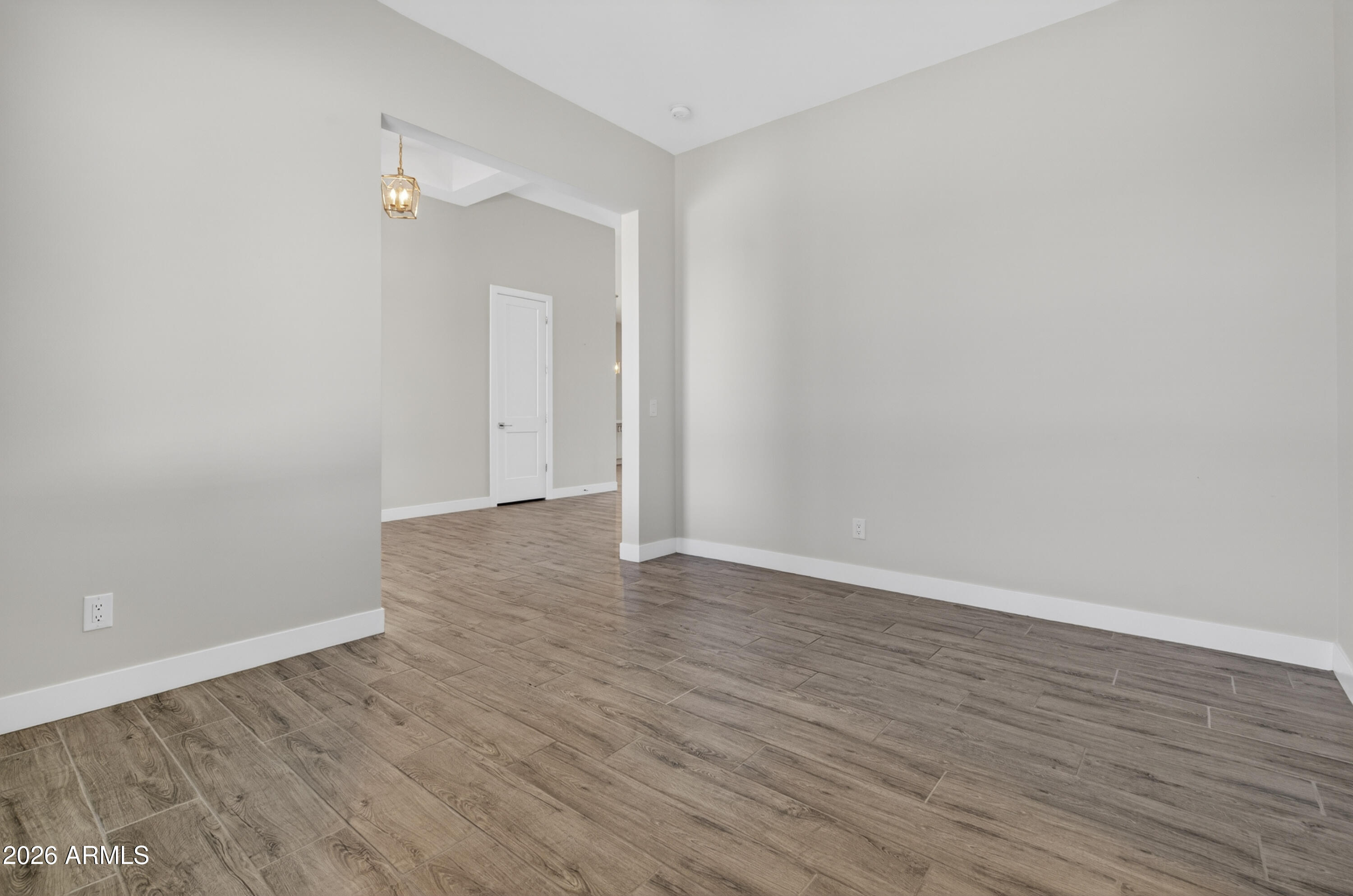 2120 W TANYA Trail