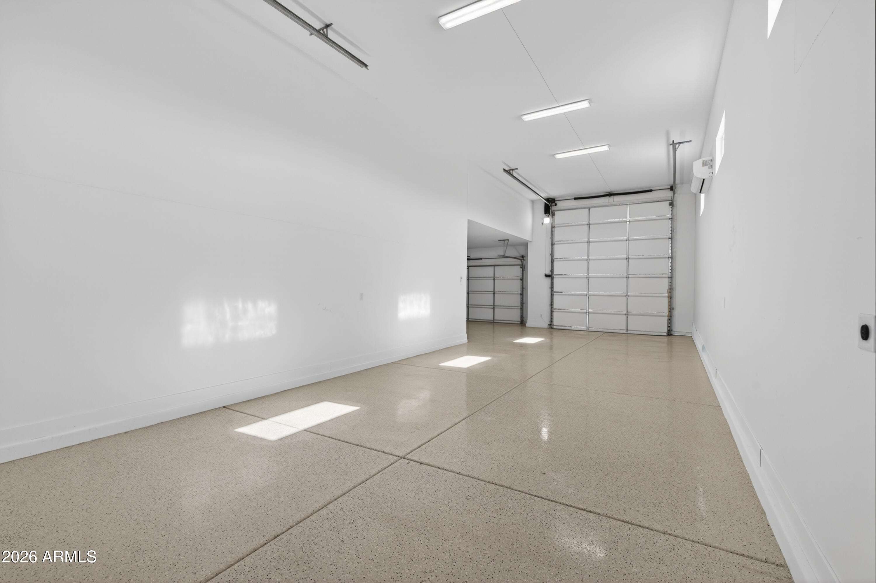2120 W TANYA Trail
