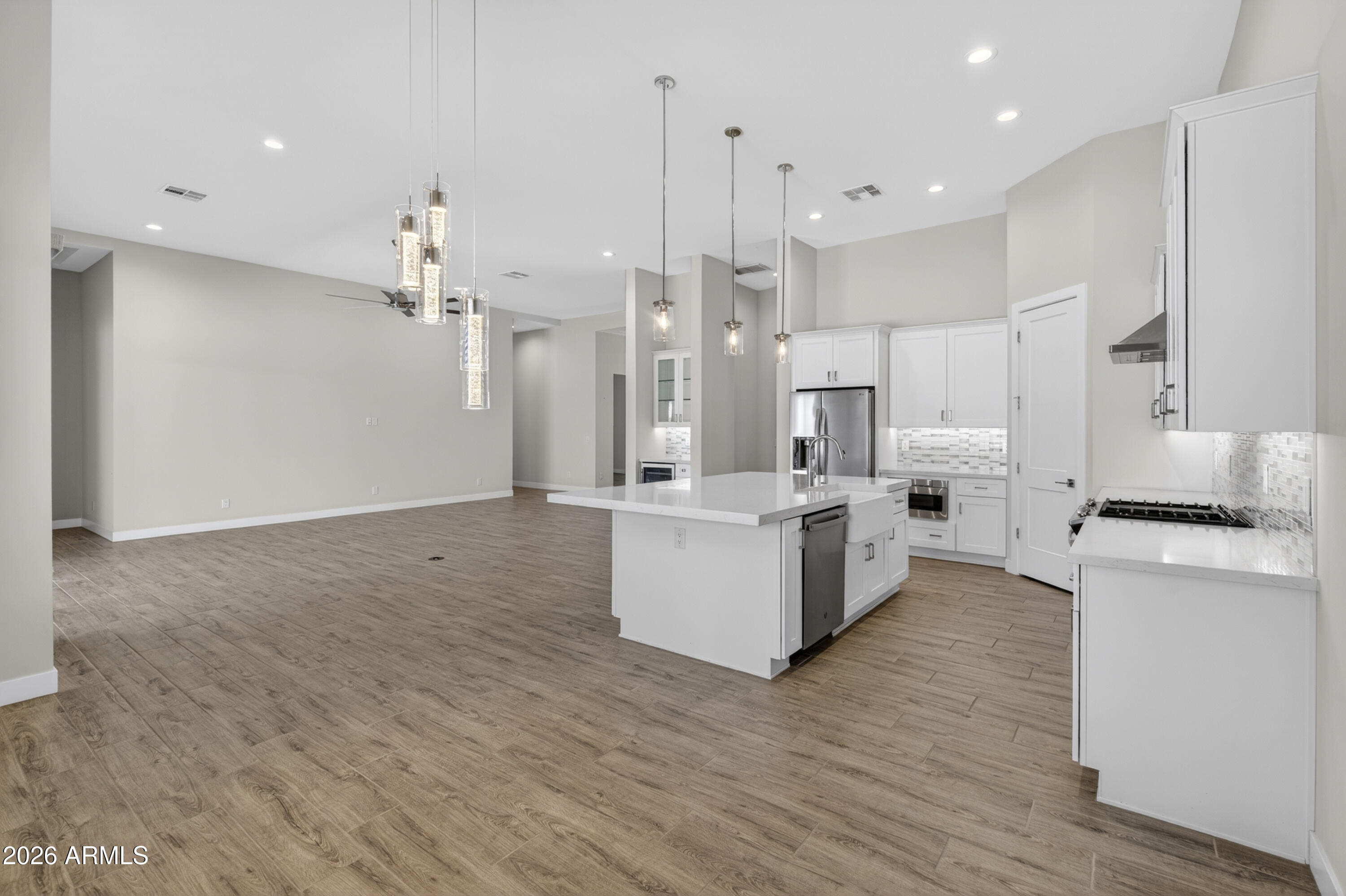 2120 W TANYA Trail