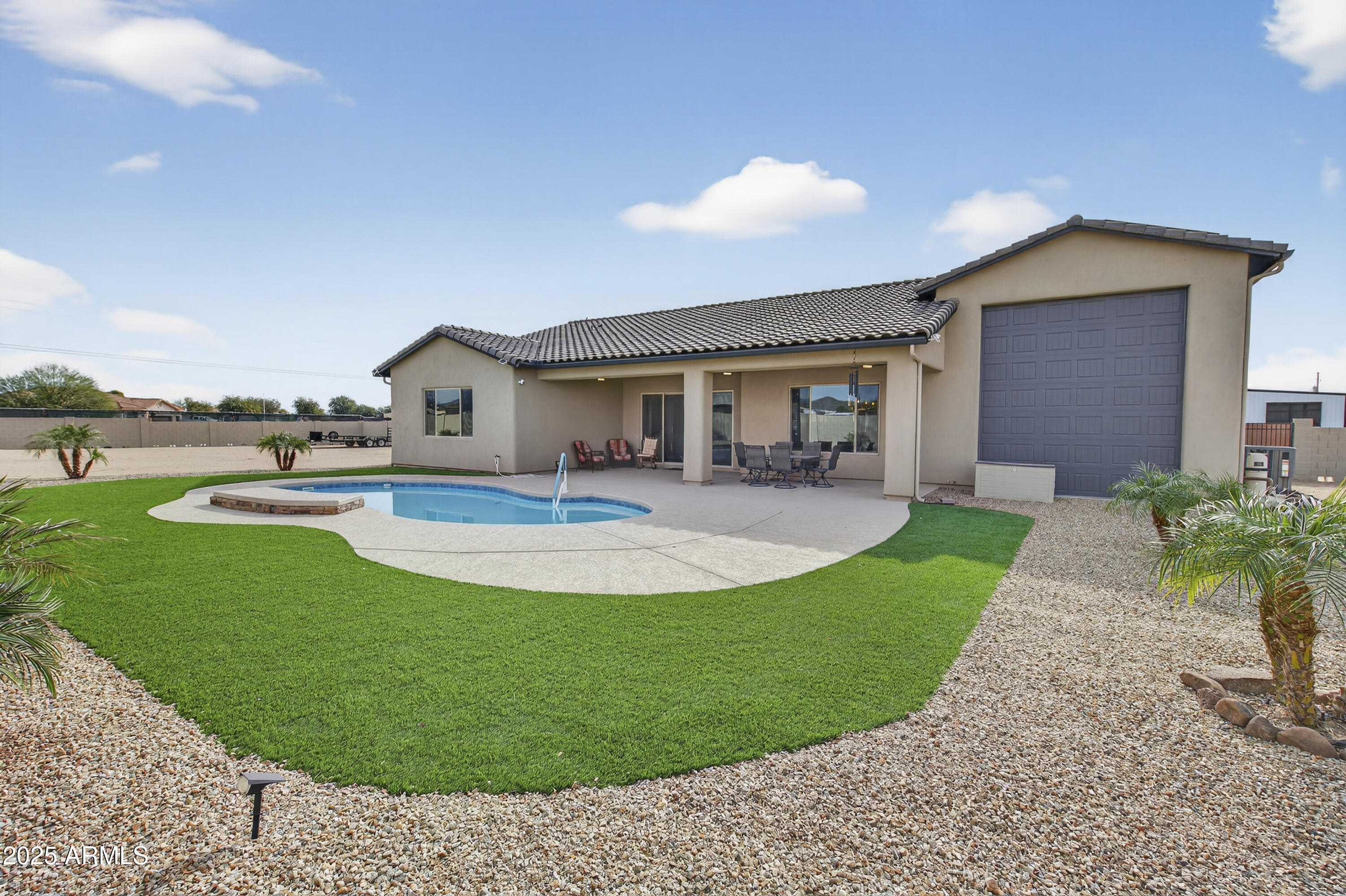 2120 W TANYA Trail