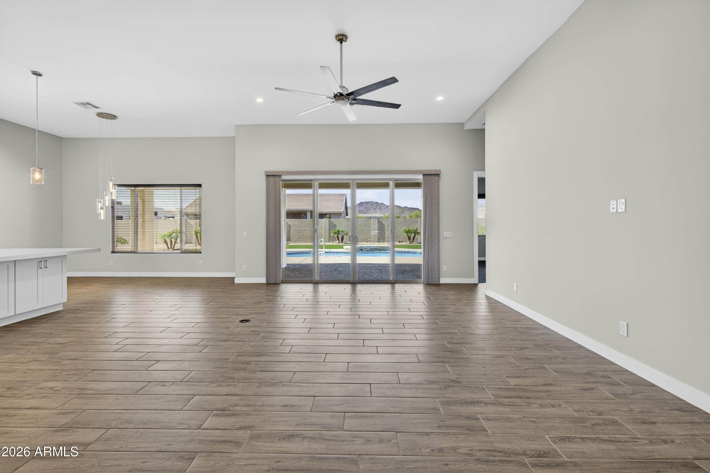 2120 W TANYA Trail