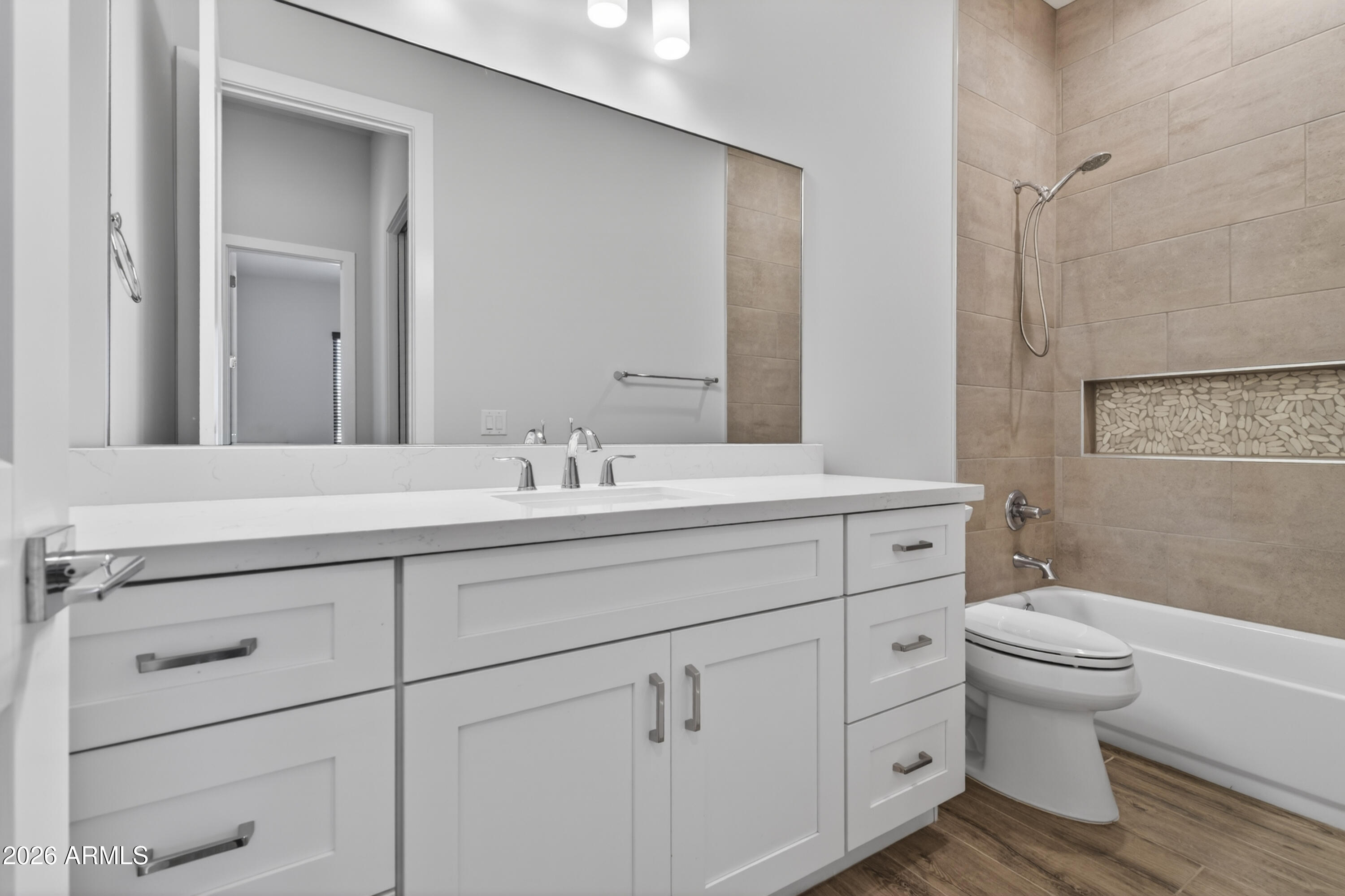 2120 W TANYA Trail