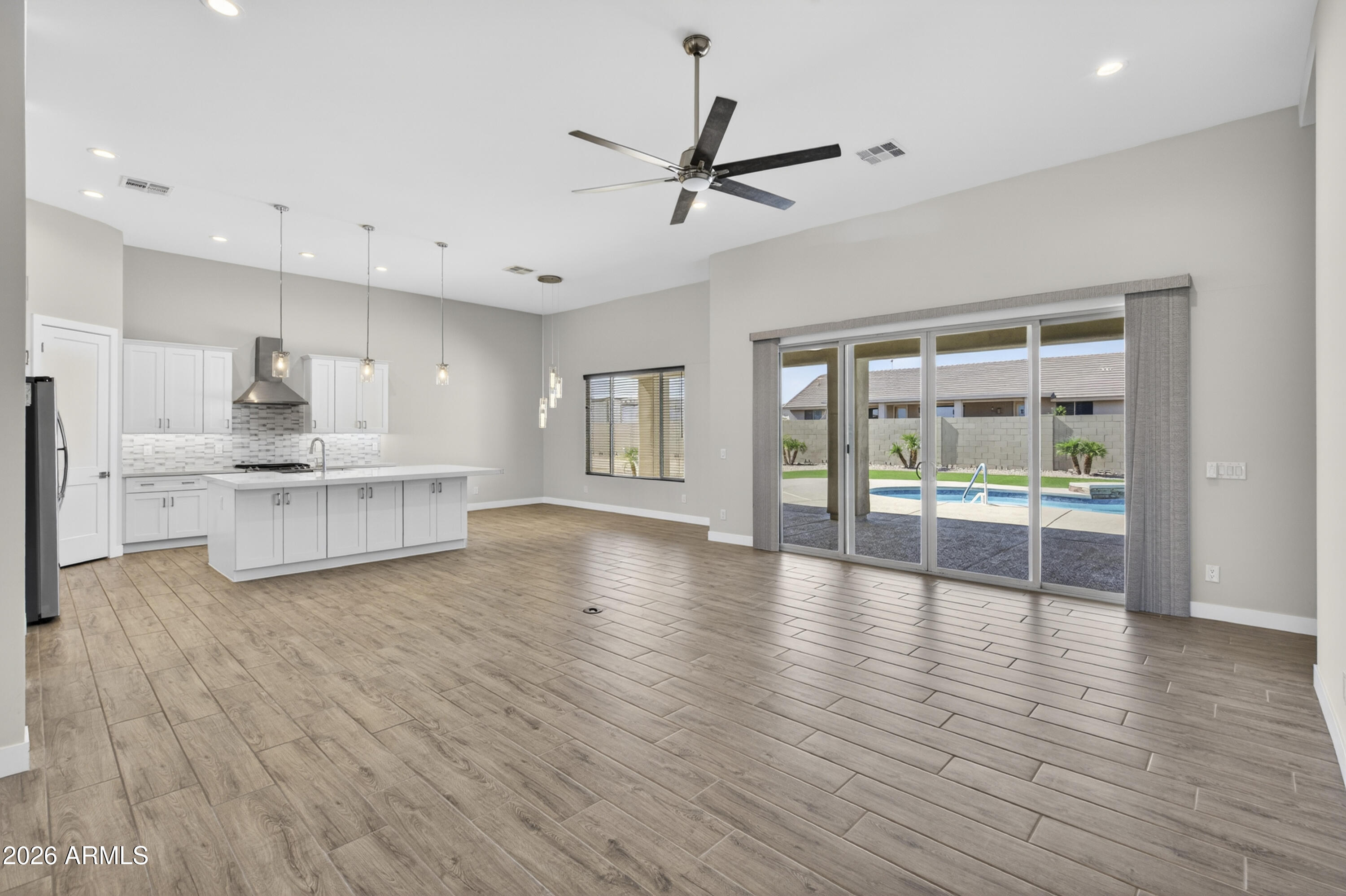 2120 W TANYA Trail