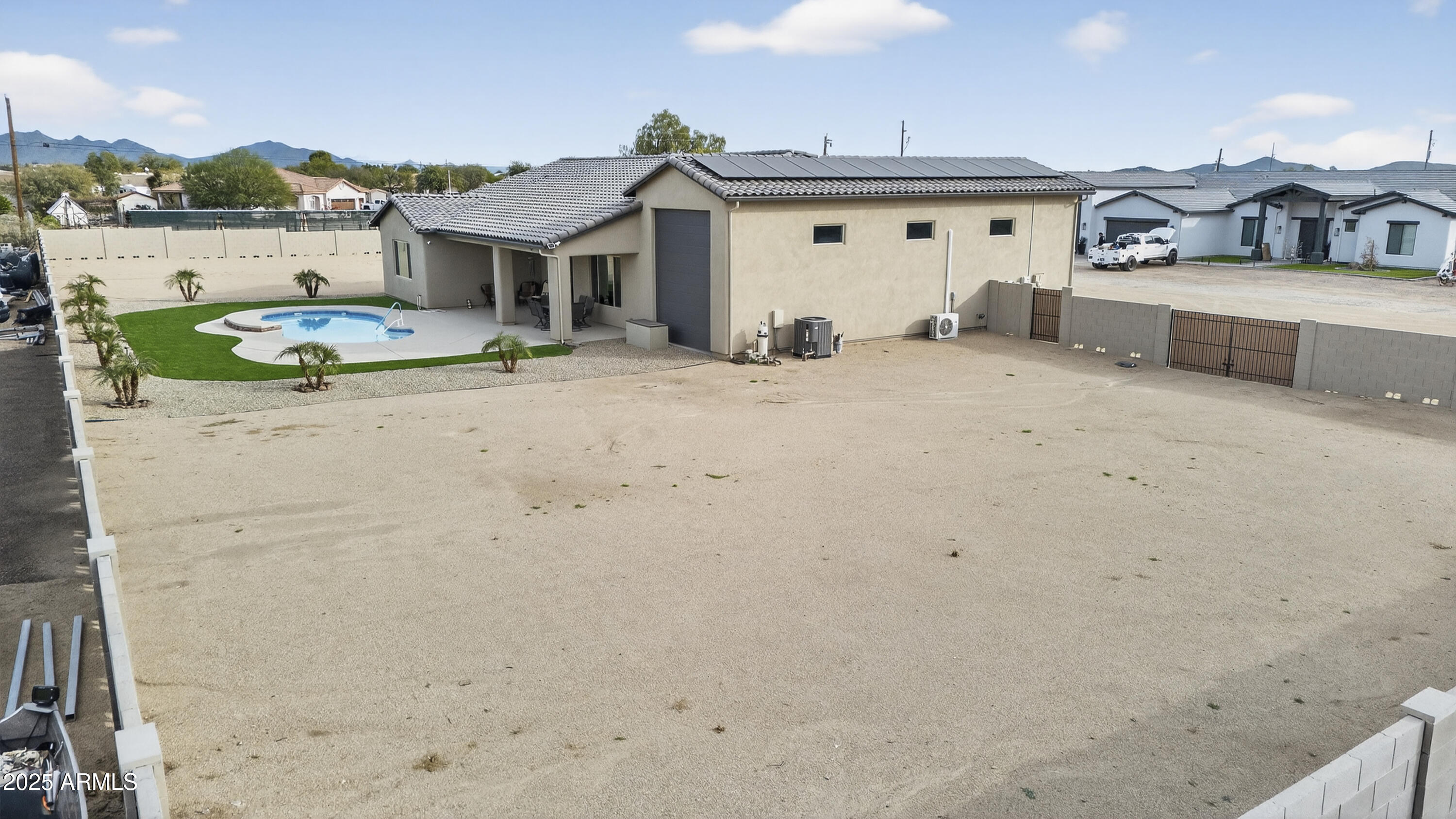 2120 W TANYA Trail