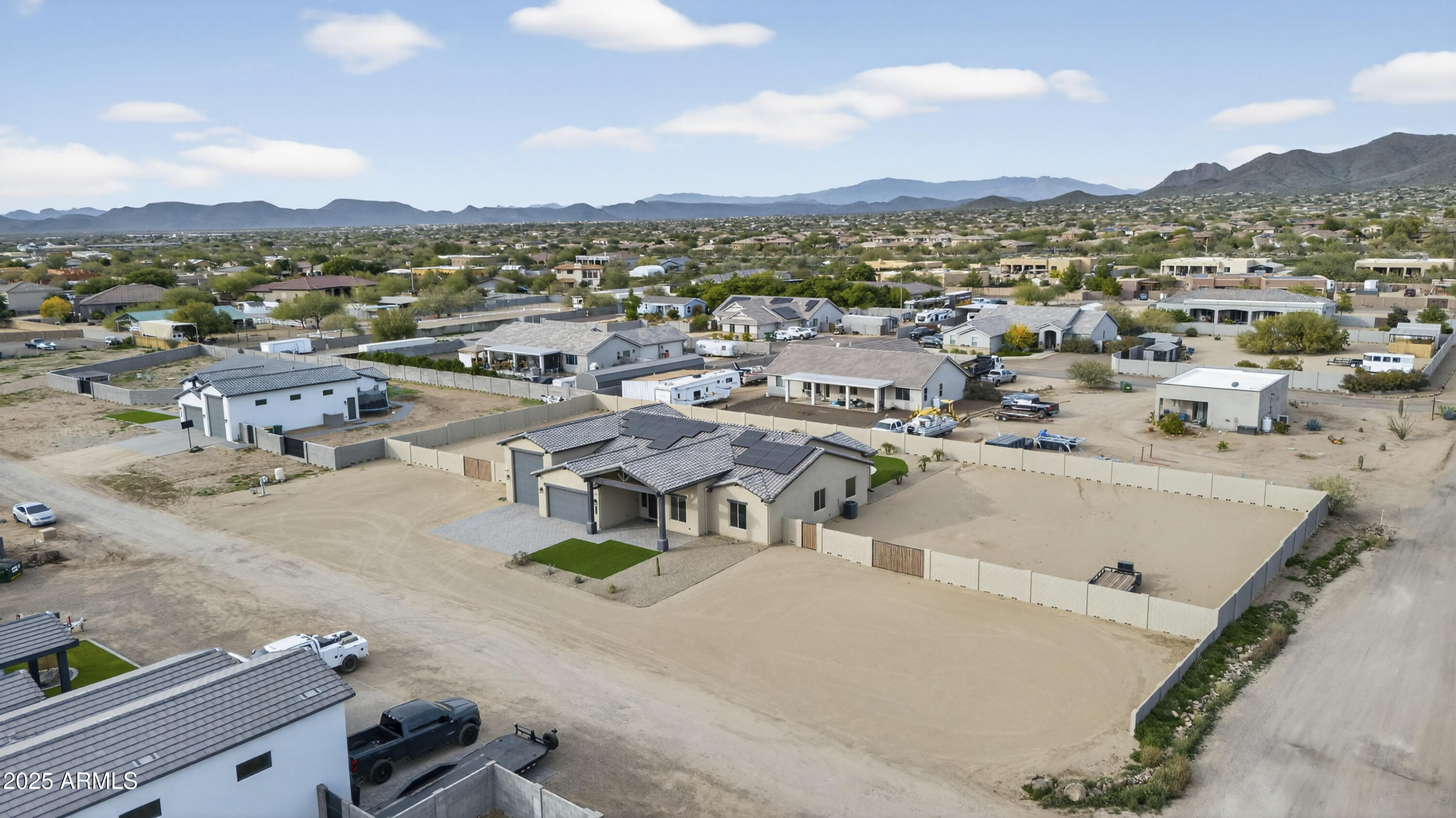2120 W TANYA Trail
