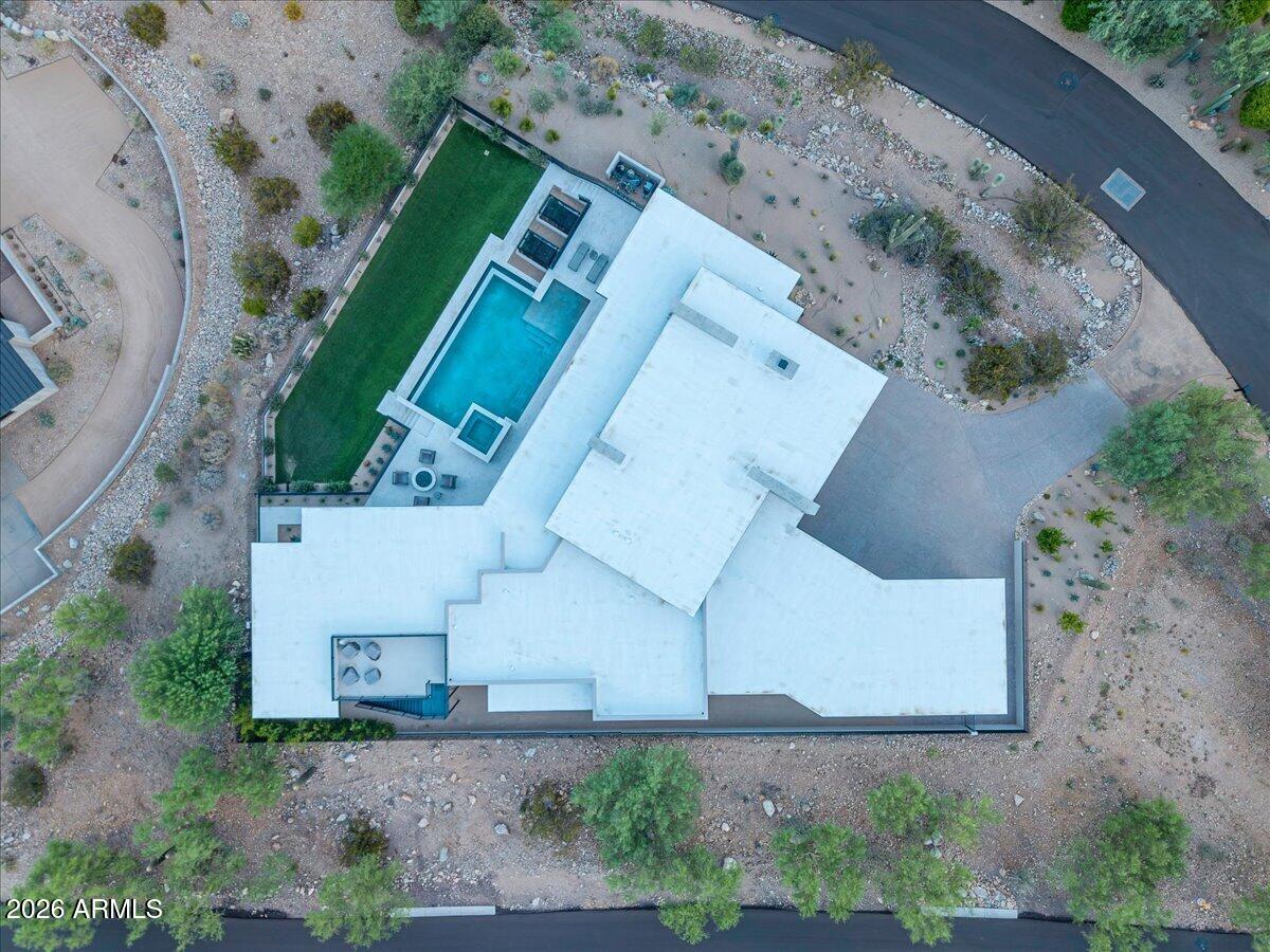 5922 E CHENEY Drive