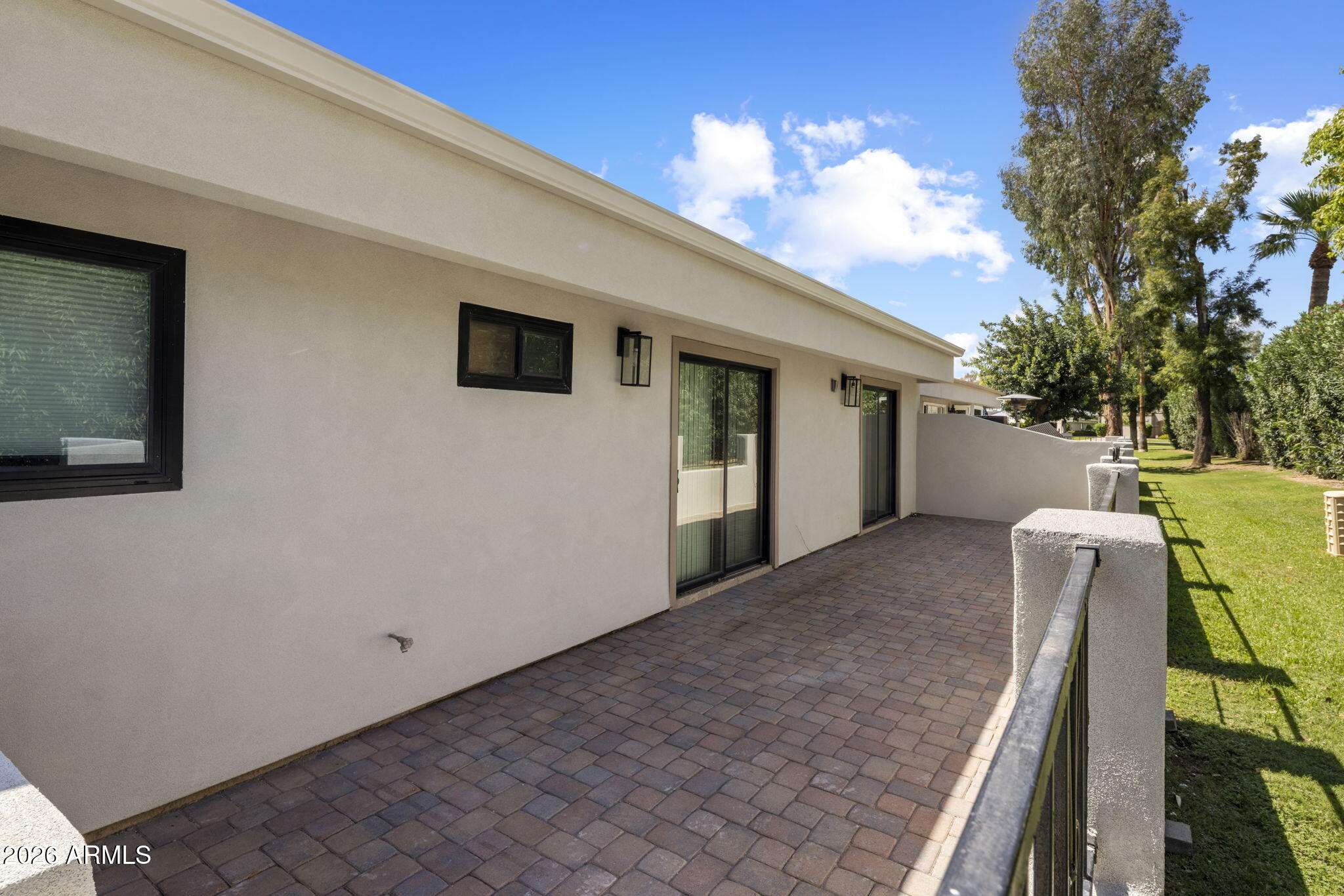8037 N VIA PALMA