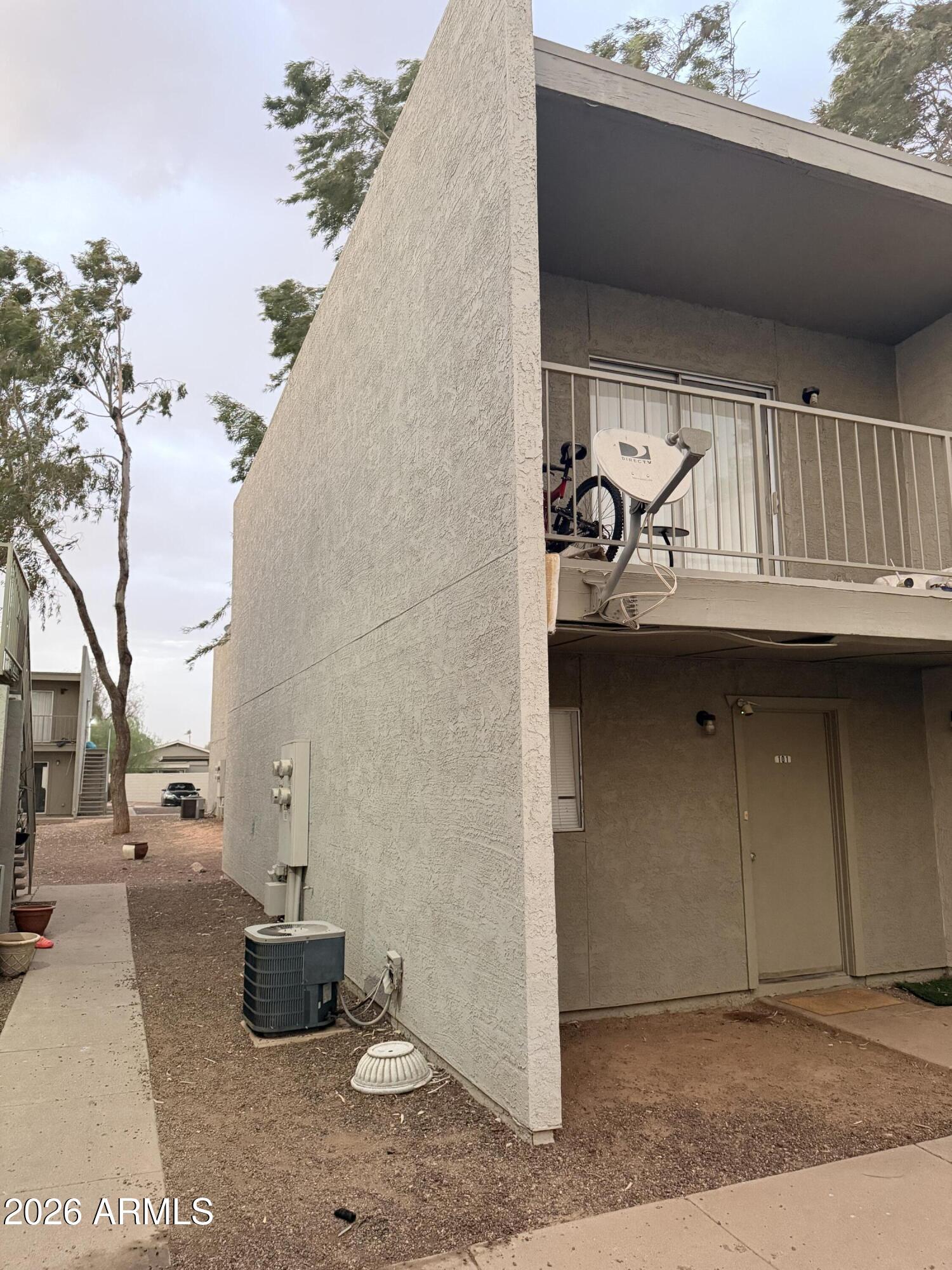 2808 E LE MARCHE Avenue